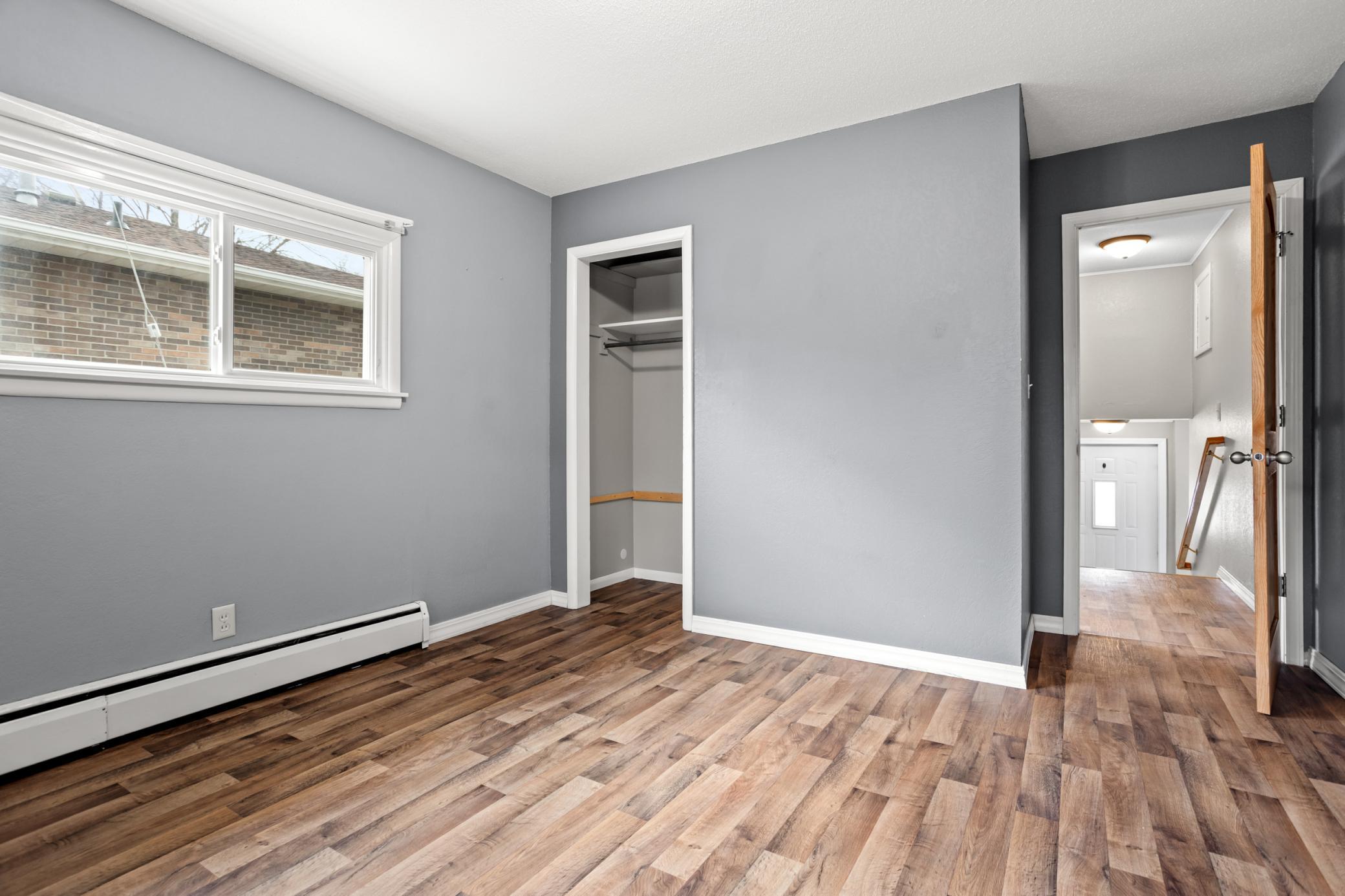 1446 16 1/2 Street S