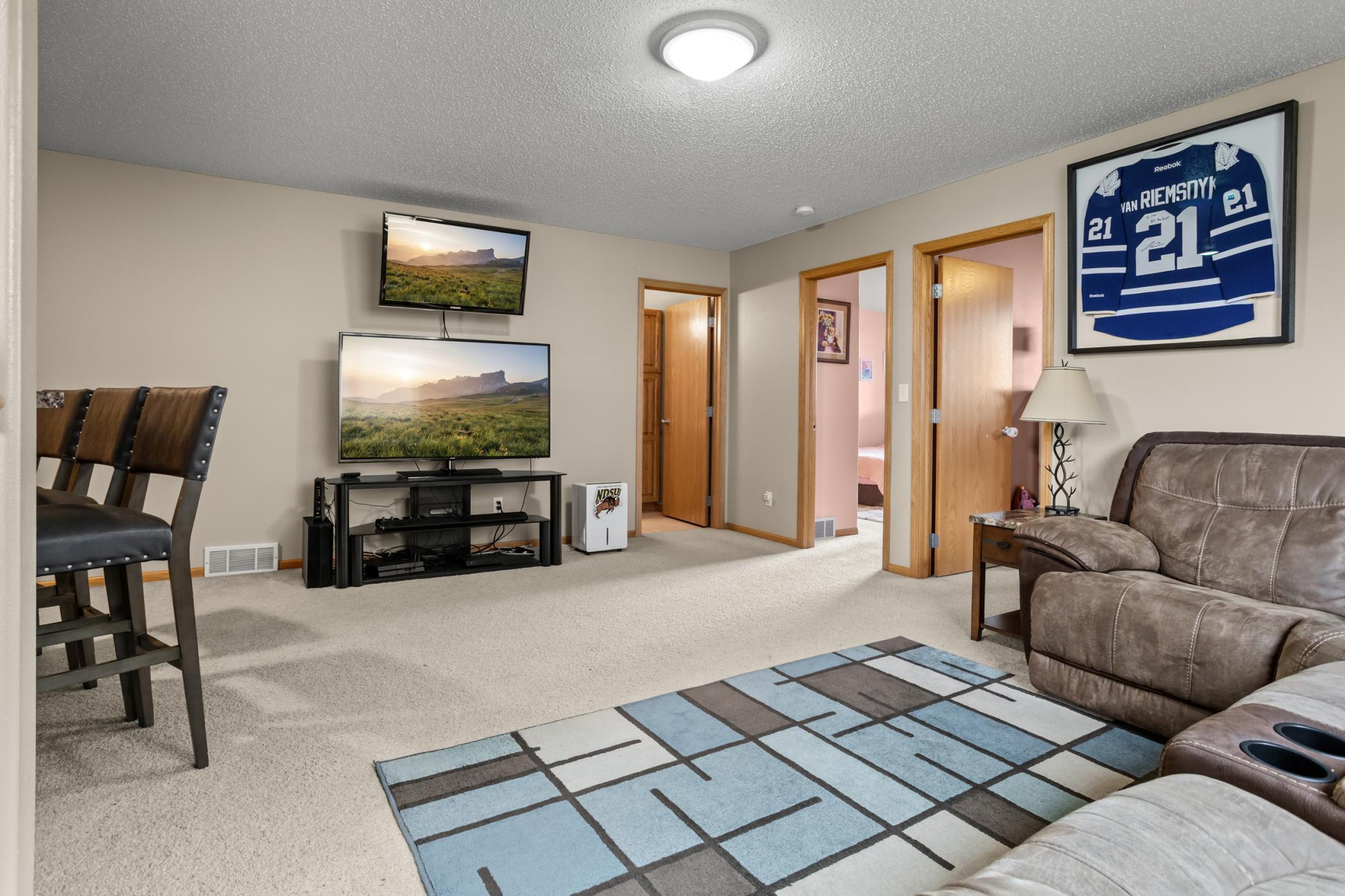 3421 Eagle Run Drive