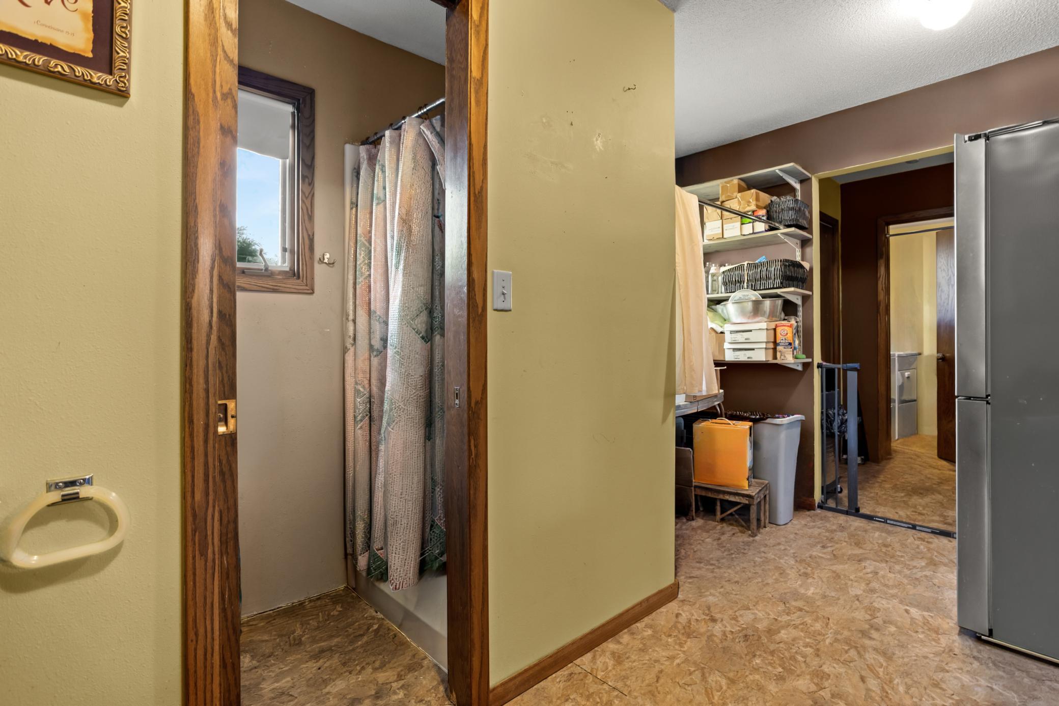 404 Wadge Avenue S