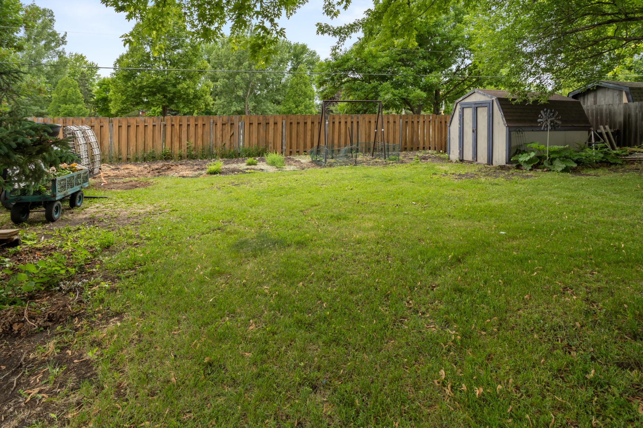 3715 Burritt Street S