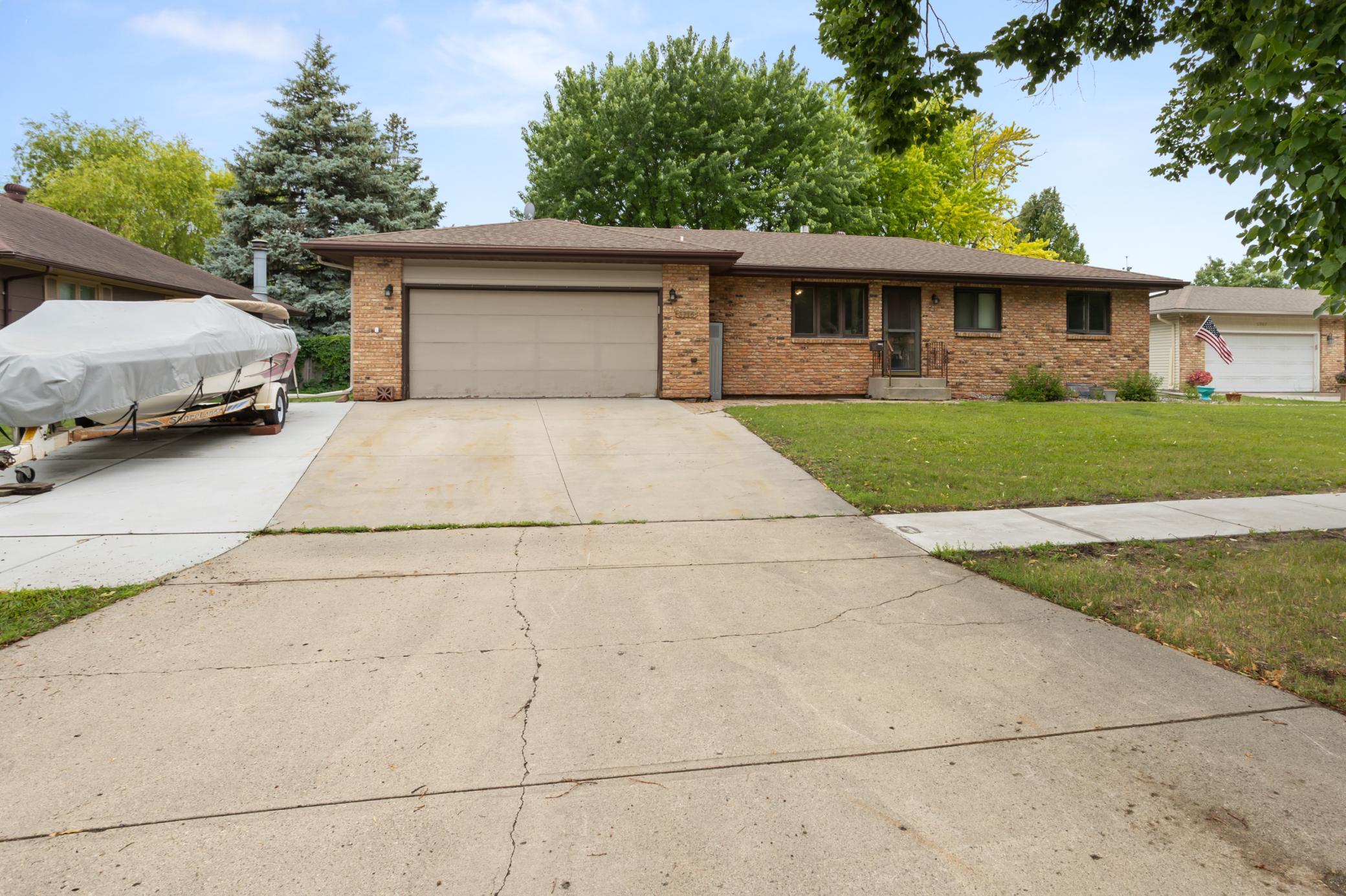 3715 Burritt Street S