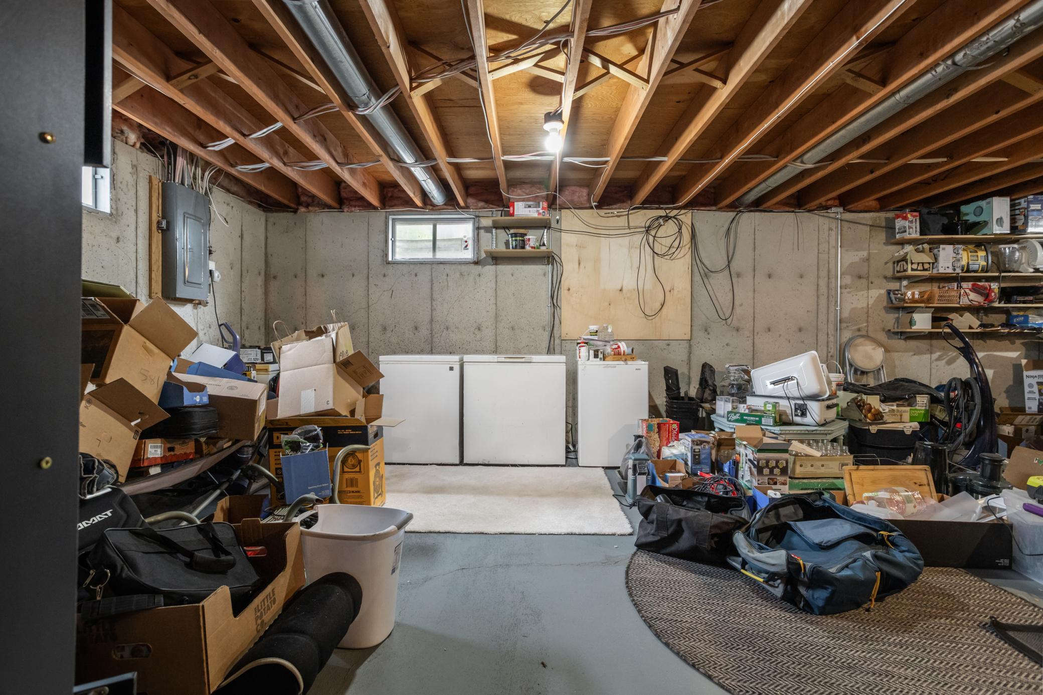 3715 Burritt Street S