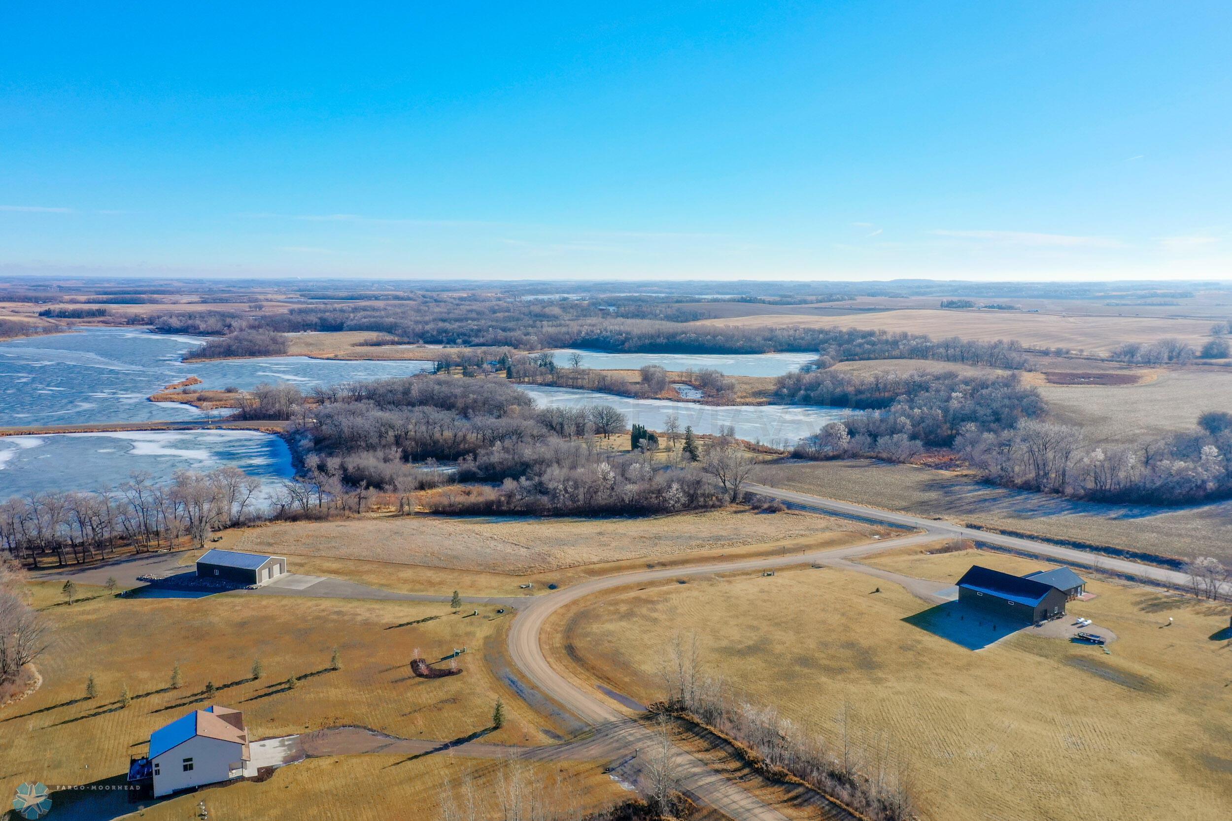 000 SOUTHSHORES CIRCLE