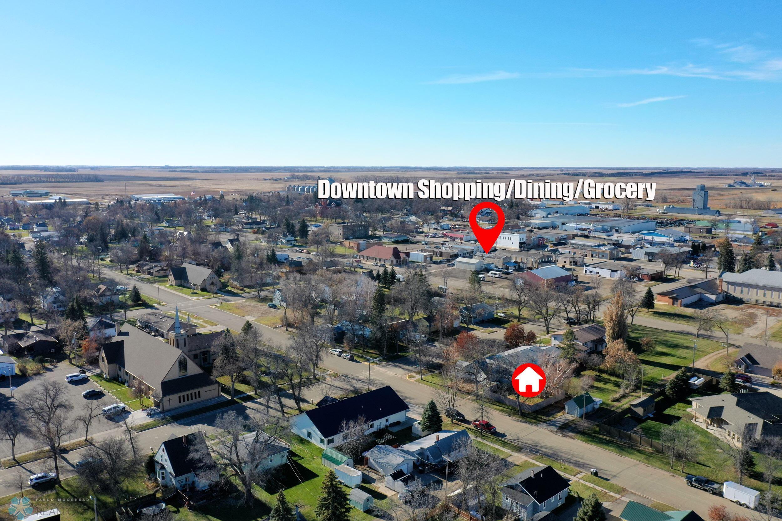 1009 ROBERTS Avenue NE