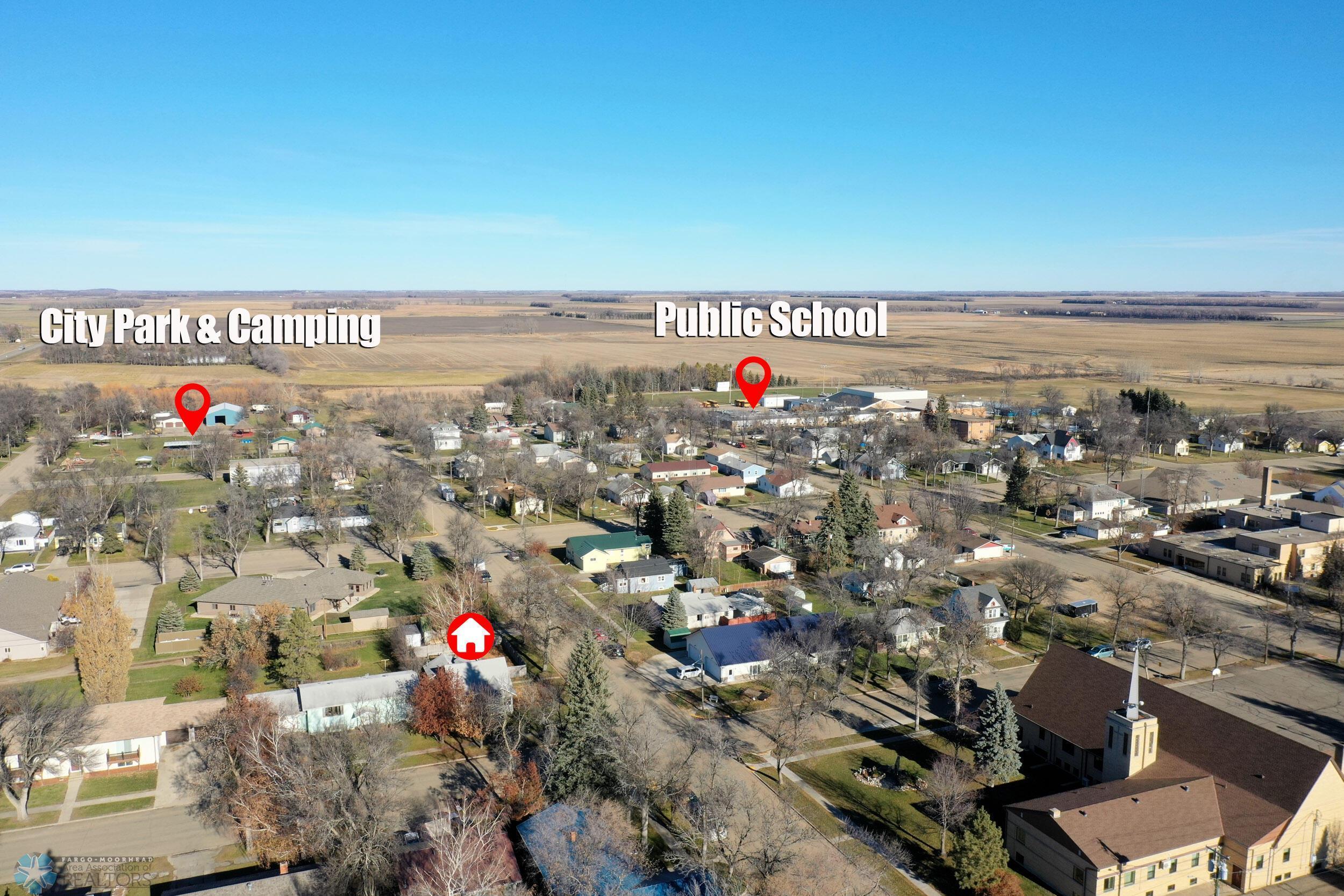 1009 ROBERTS Avenue NE