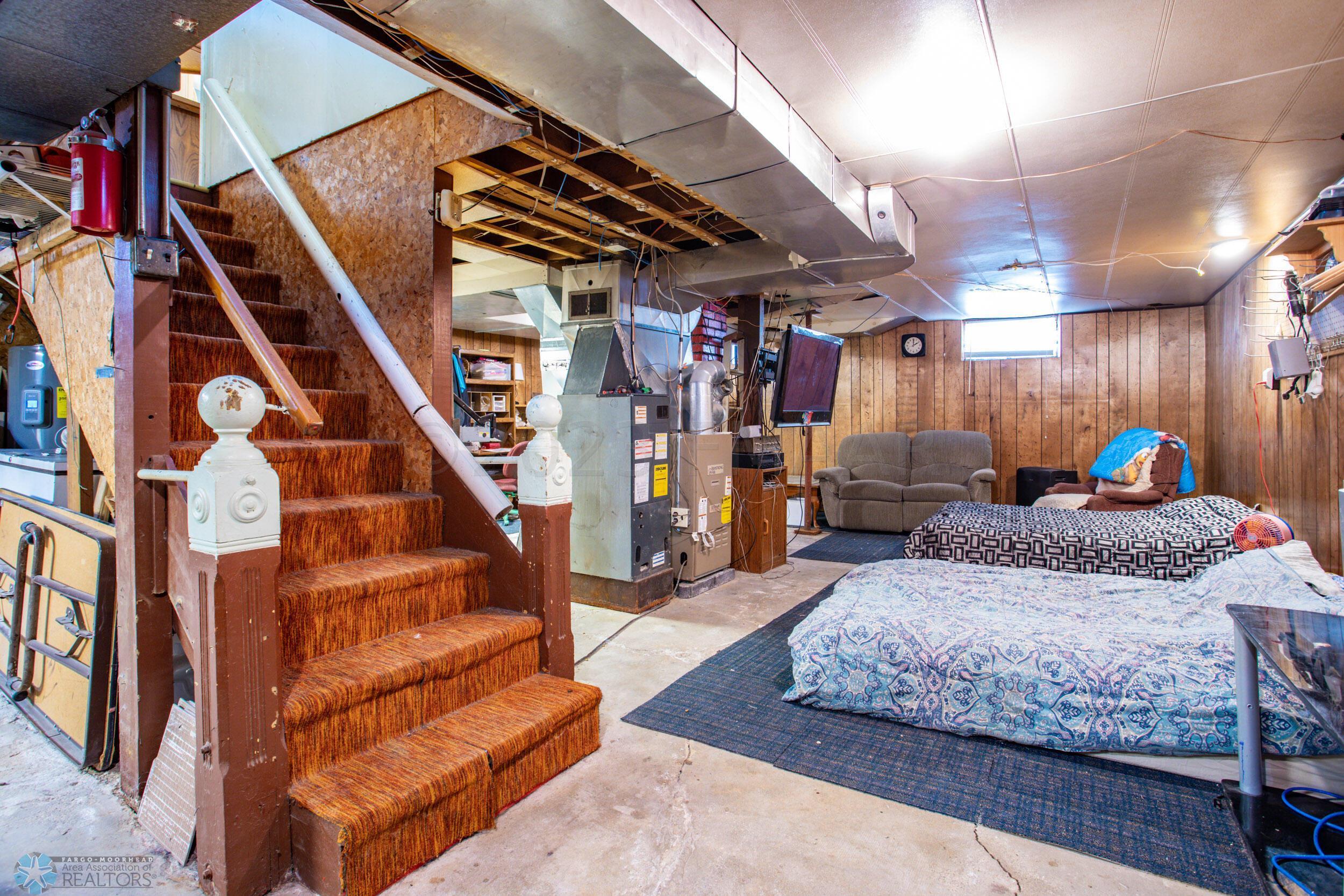 1206 BURREL Avenue SE