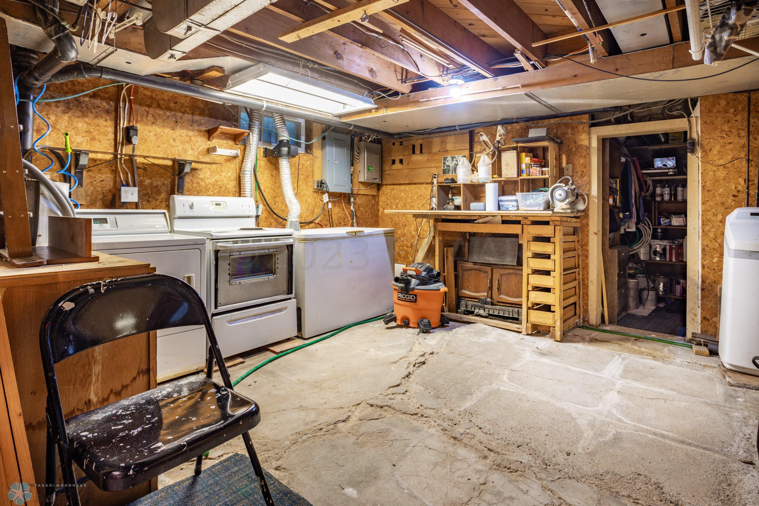 1206 BURREL Avenue SE