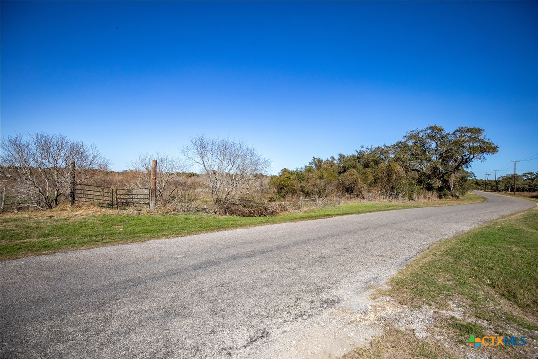 6498 Hwy 35 N