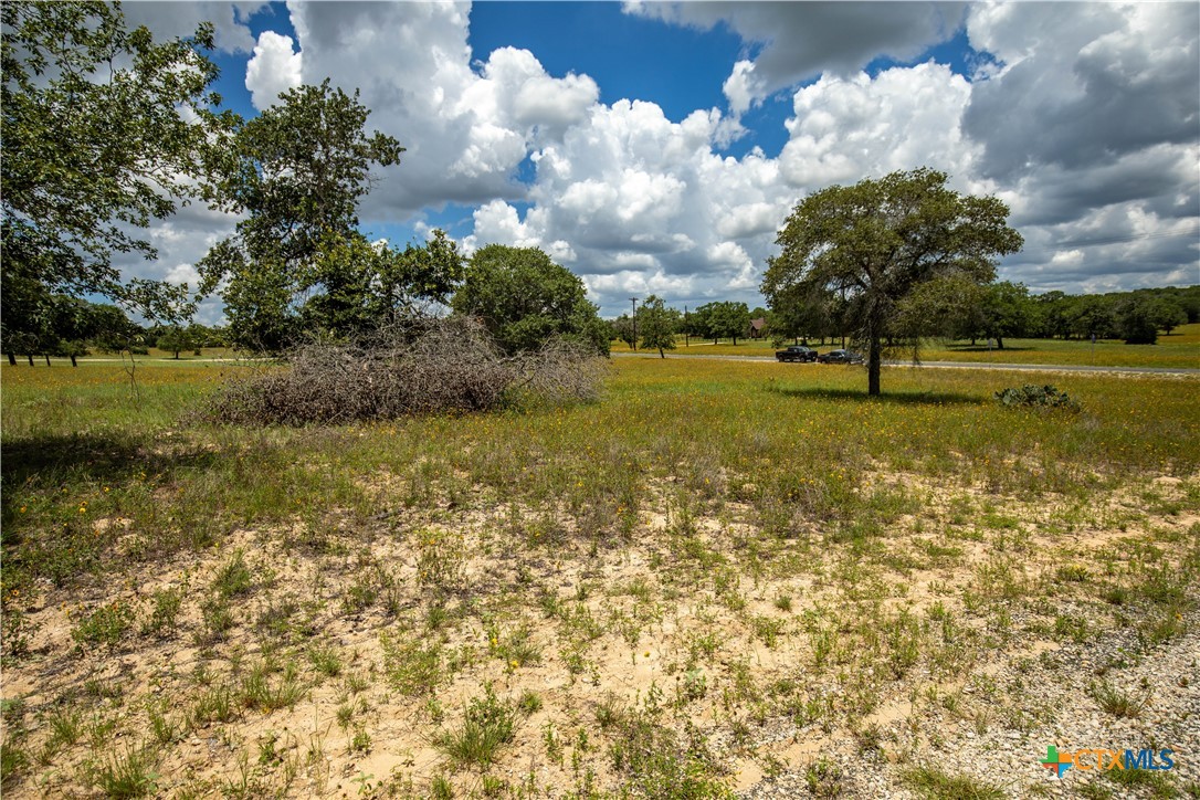 The Settlement at Patriot Ranch | 5.02 Acre Cornerstone Lot | Luling, TX