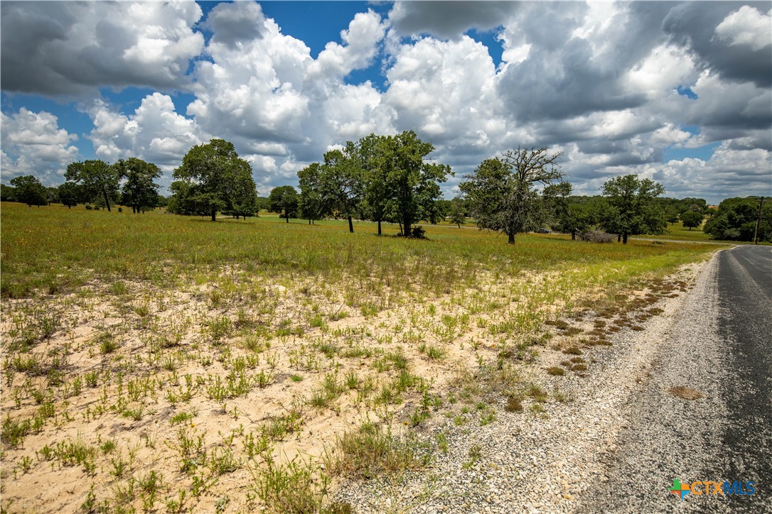 The Settlement at Patriot Ranch | 5.02 Acre Cornerstone Lot | Luling, TX