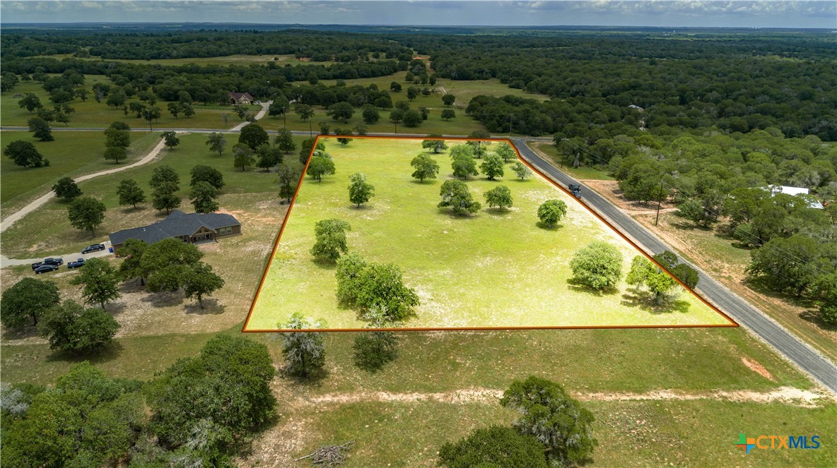 The Settlement at Patriot Ranch | 5.02 Acre Cornerstone Lot | Luling, TX