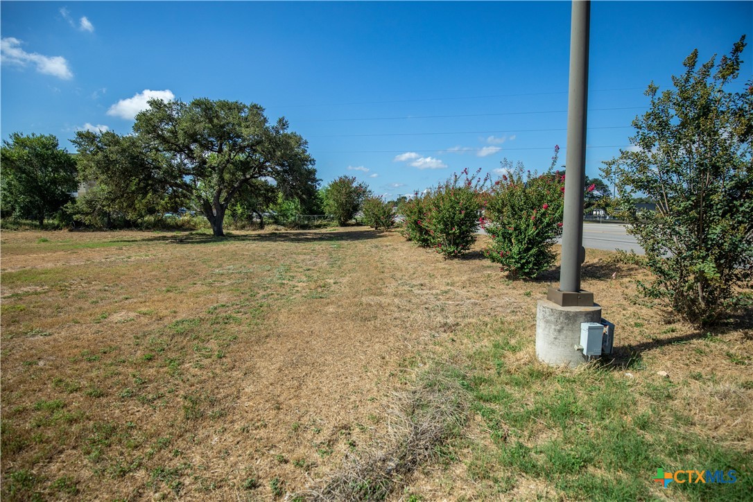 Prime Commercial Lease Lot | N Esplanade St, Cuero, TX