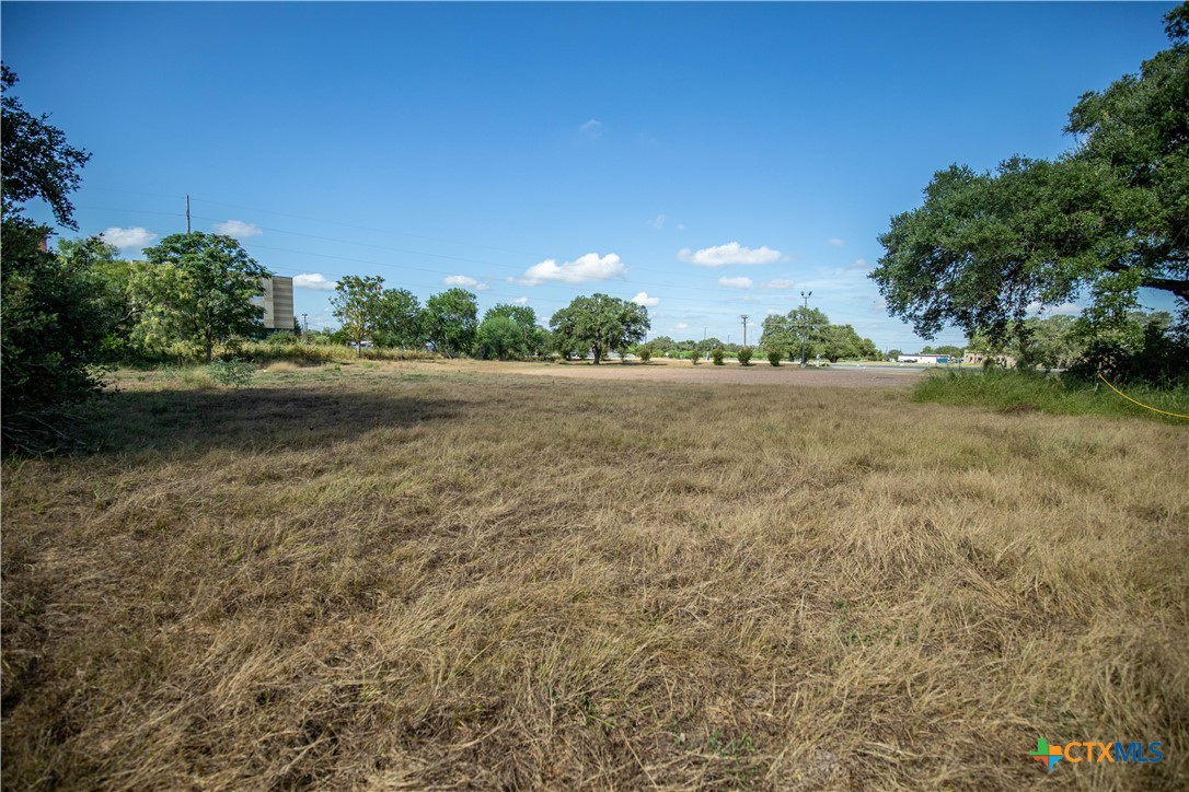 Prime Commercial Lease Lot | N Esplanade St, Cuero, TX