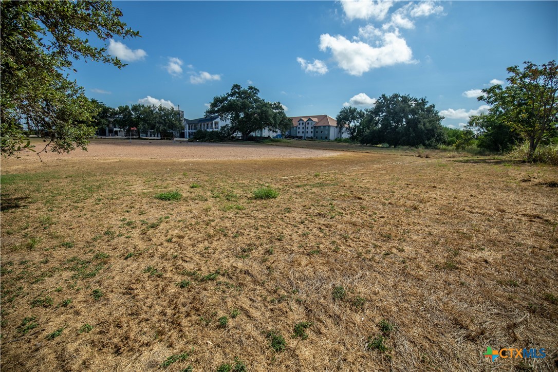 Prime Commercial Lease Lot | N Esplanade St, Cuero, TX