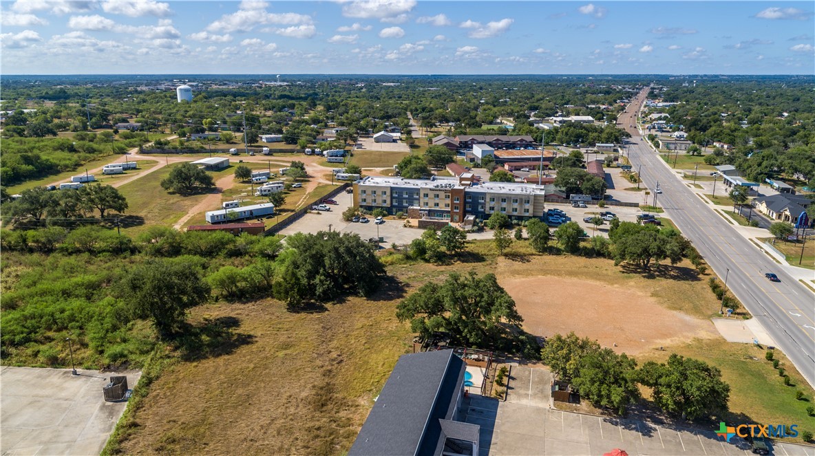 Prime Commercial Lease Lot | N Esplanade St, Cuero, TX