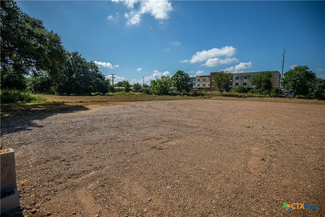 Prime Commercial Lease Lot | N Esplanade St, Cuero, TX