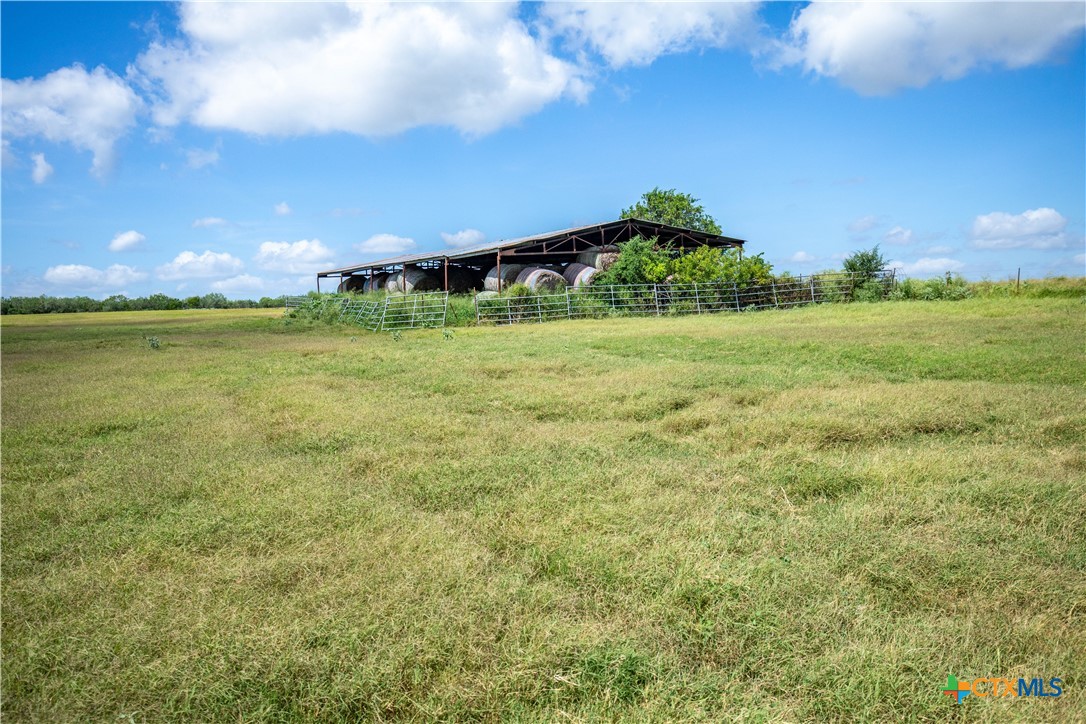 The Utley Ranch | 411± Acres | Karnes County