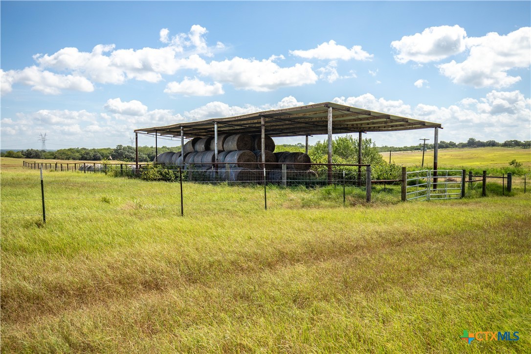 The Utley Ranch | 411± Acres | Karnes County
