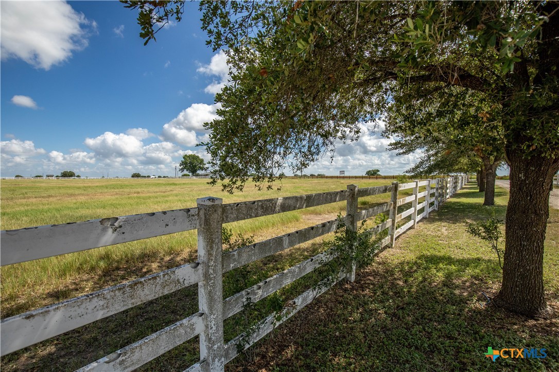 Bar KR Equine Ranch | 32.316± ACRES | Guadalupe County