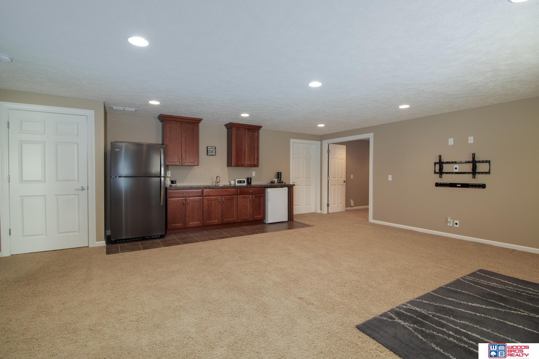 1319 W Cademon Circle