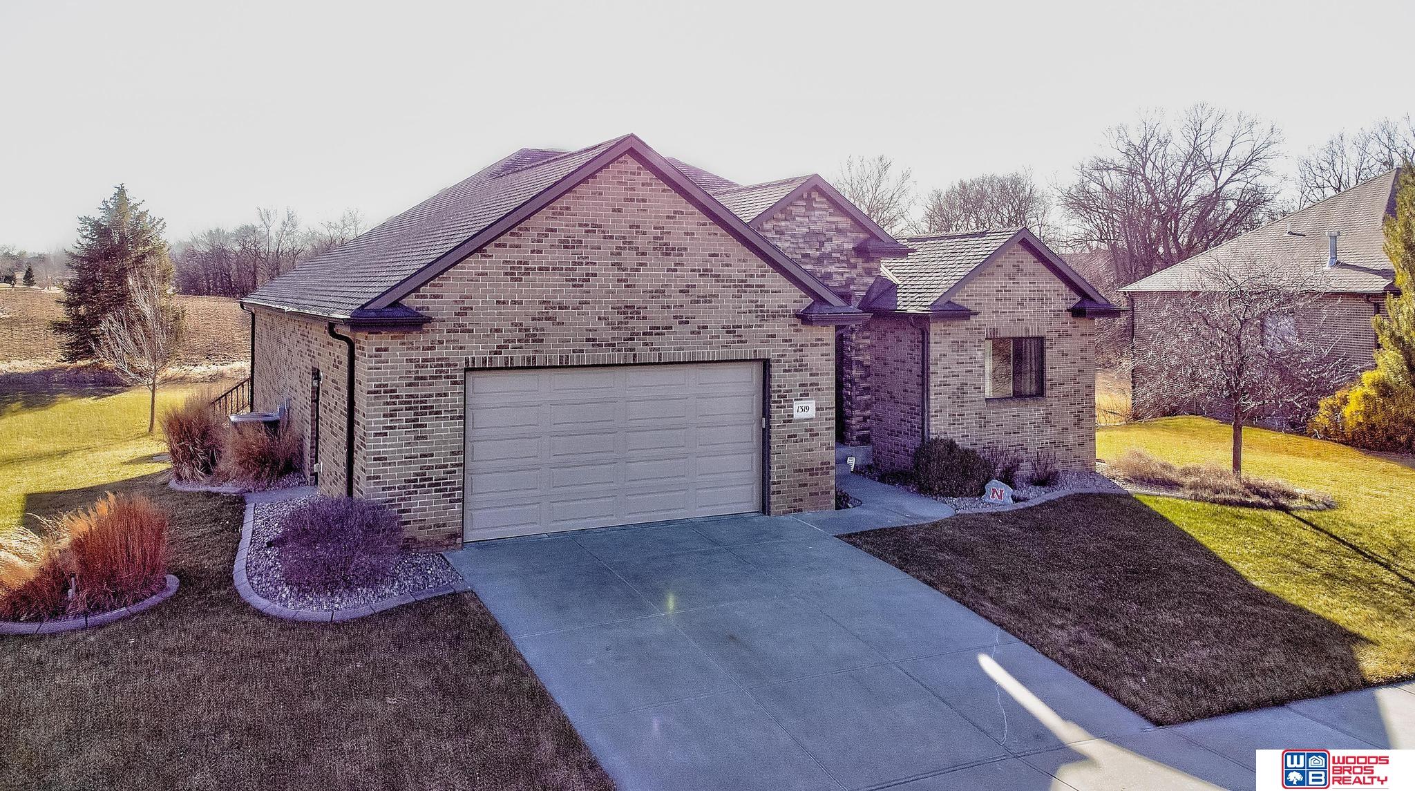 1319 W Cademon Circle