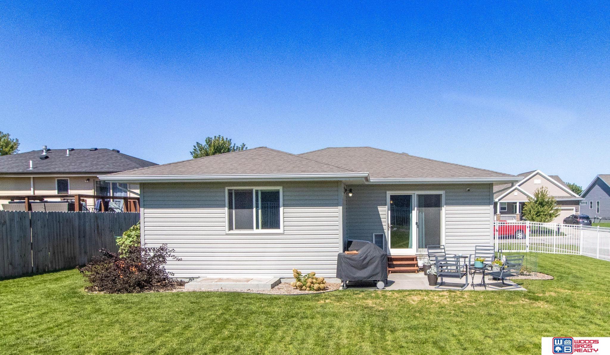 1740 SW Derek Avenue