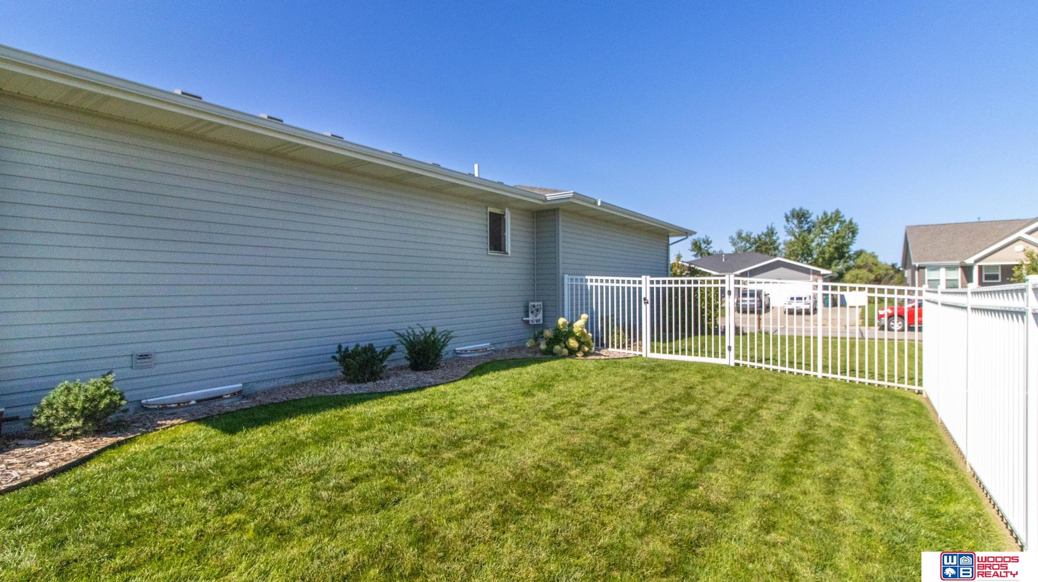 1740 SW Derek Avenue