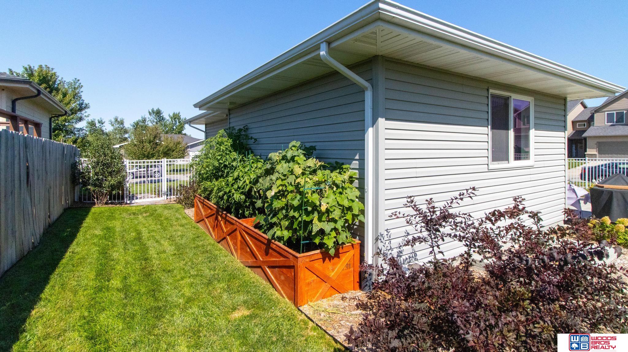 1740 SW Derek Avenue