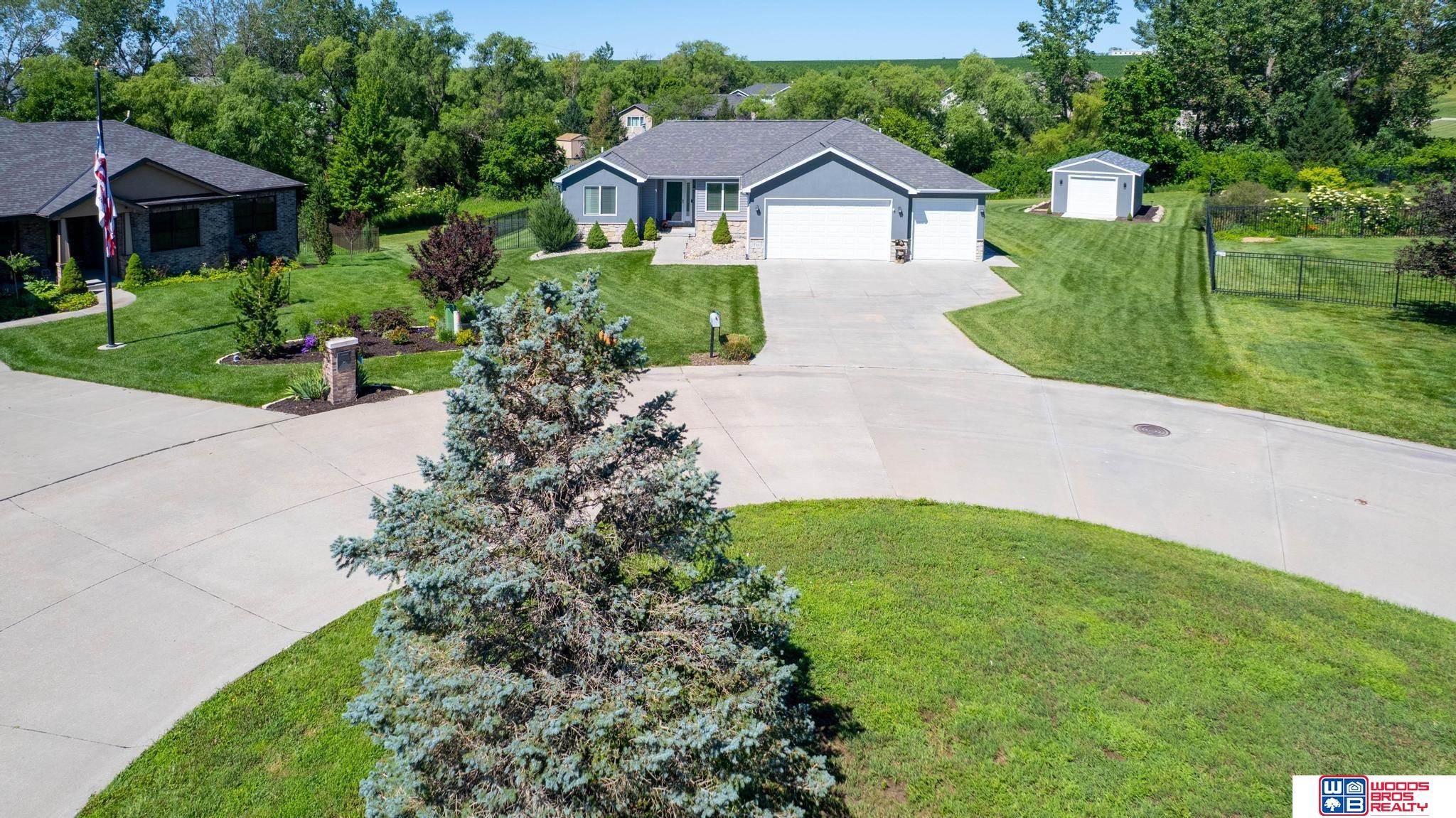 733 Spruce Circle