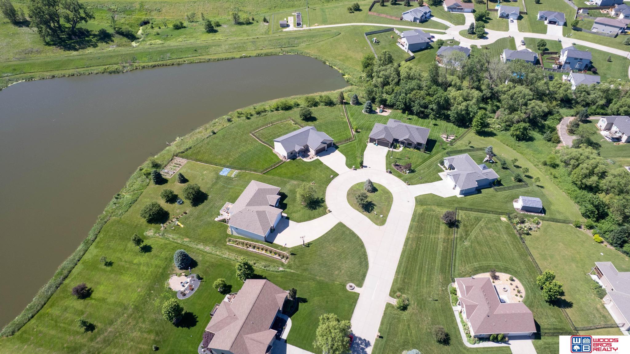733 Spruce Circle