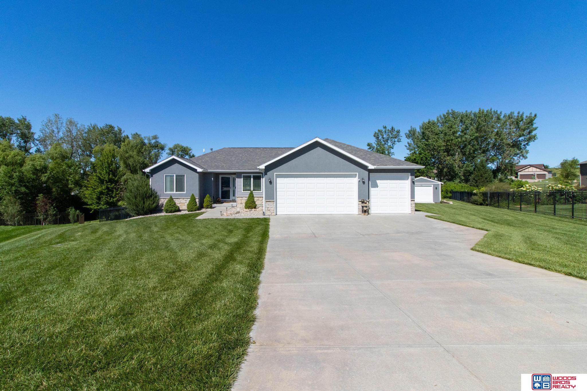 733 Spruce Circle
