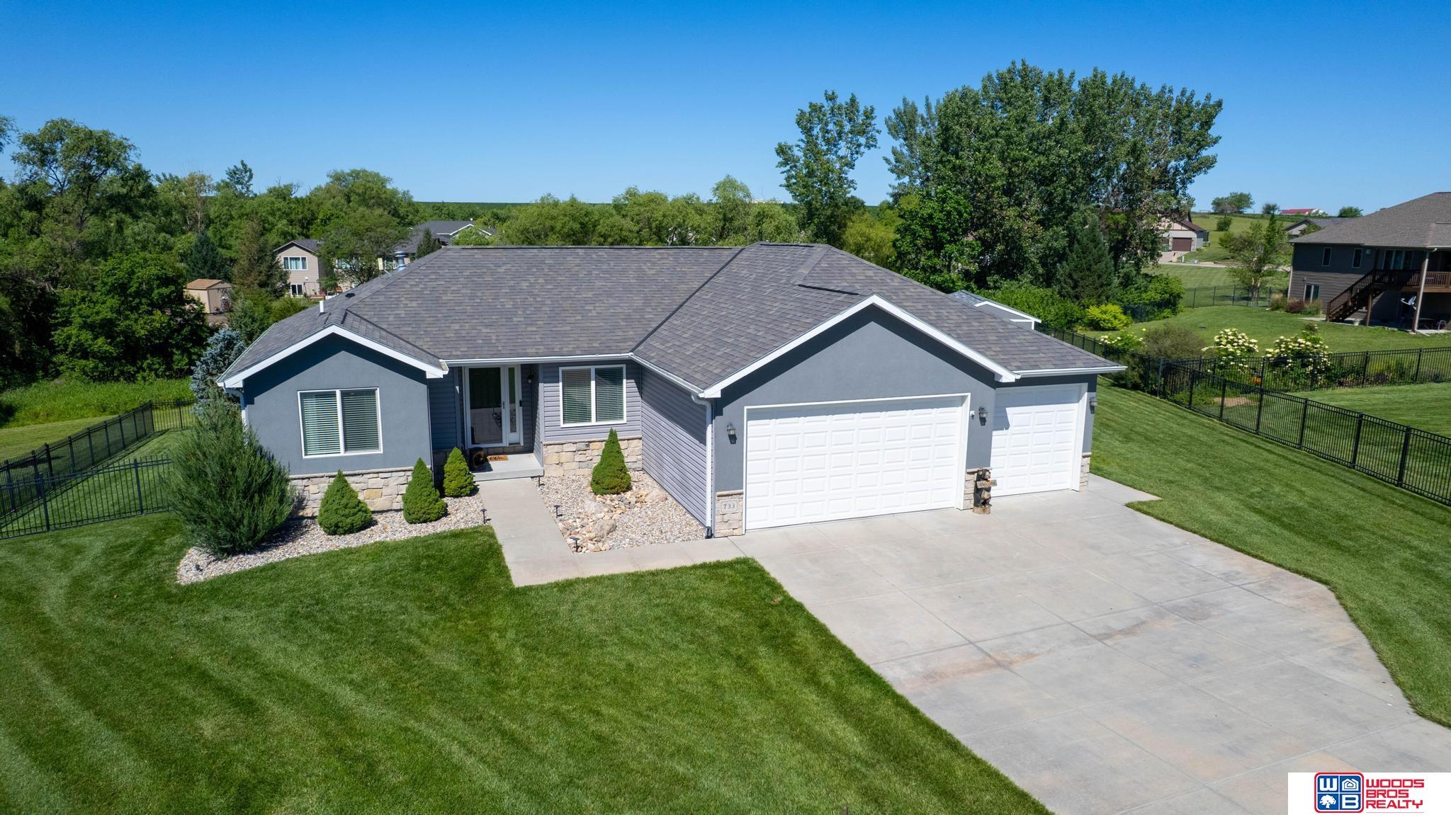 733 Spruce Circle