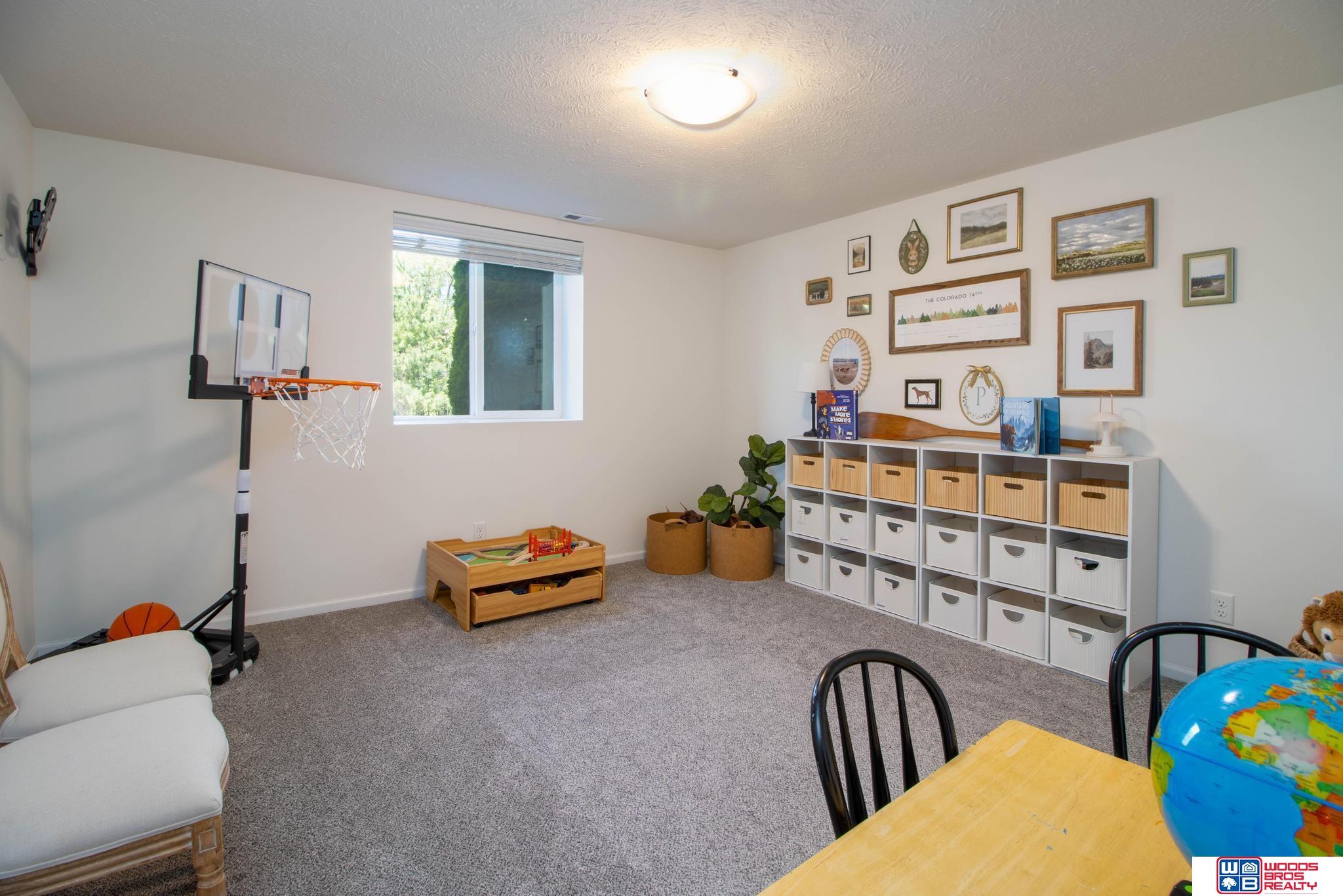 733 Spruce Circle