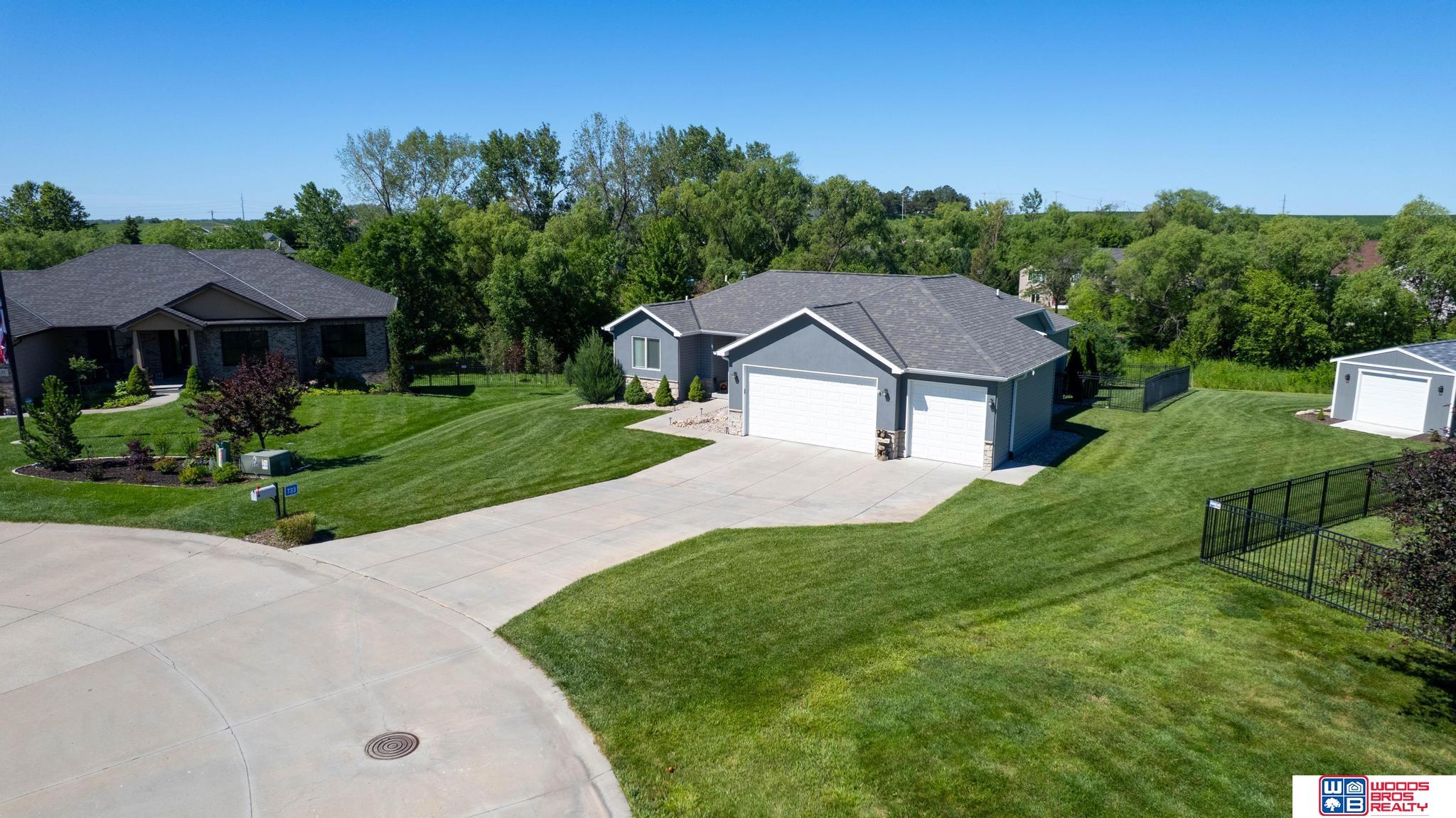 733 Spruce Circle