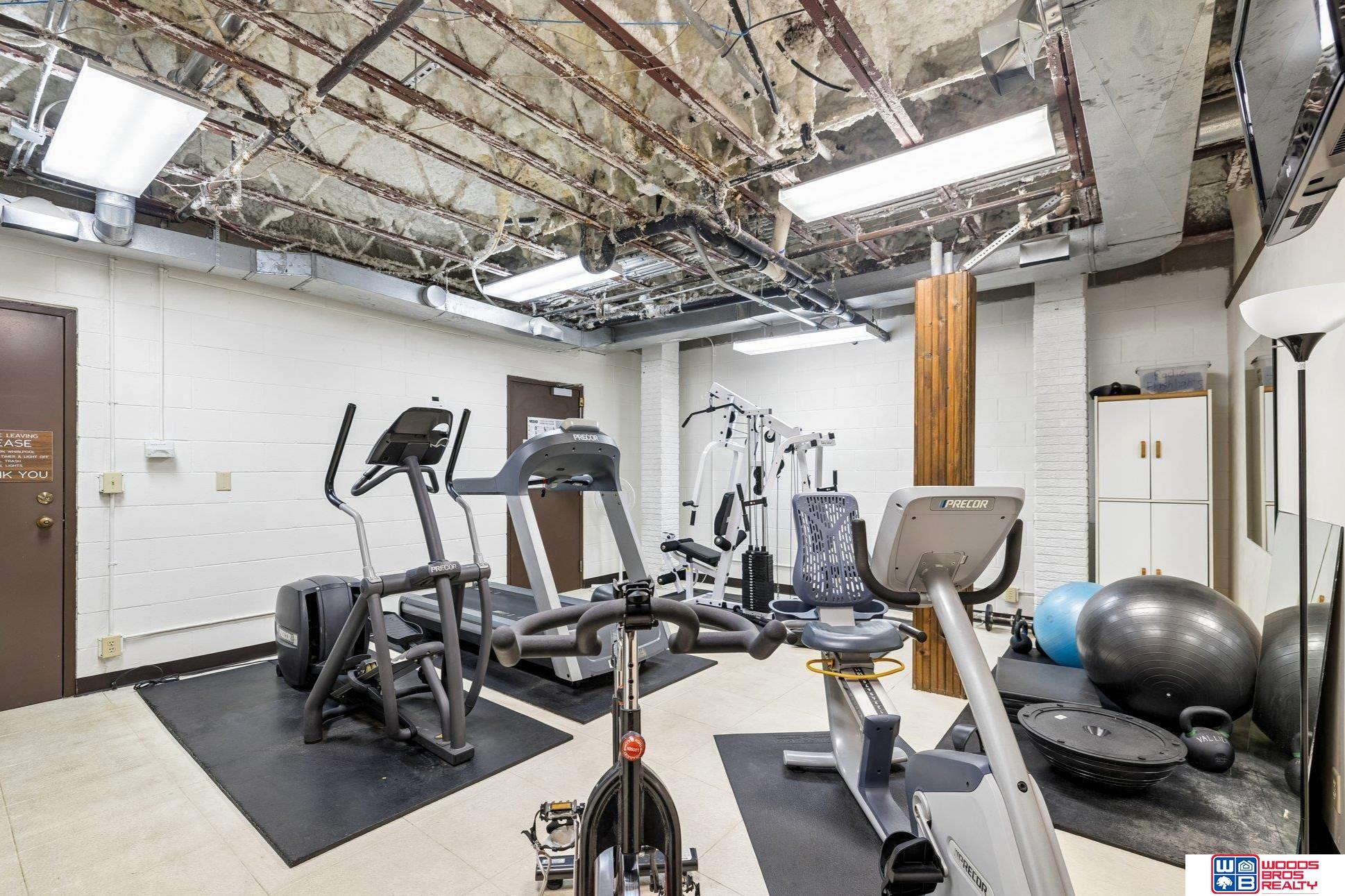 1300 G Street # 305E