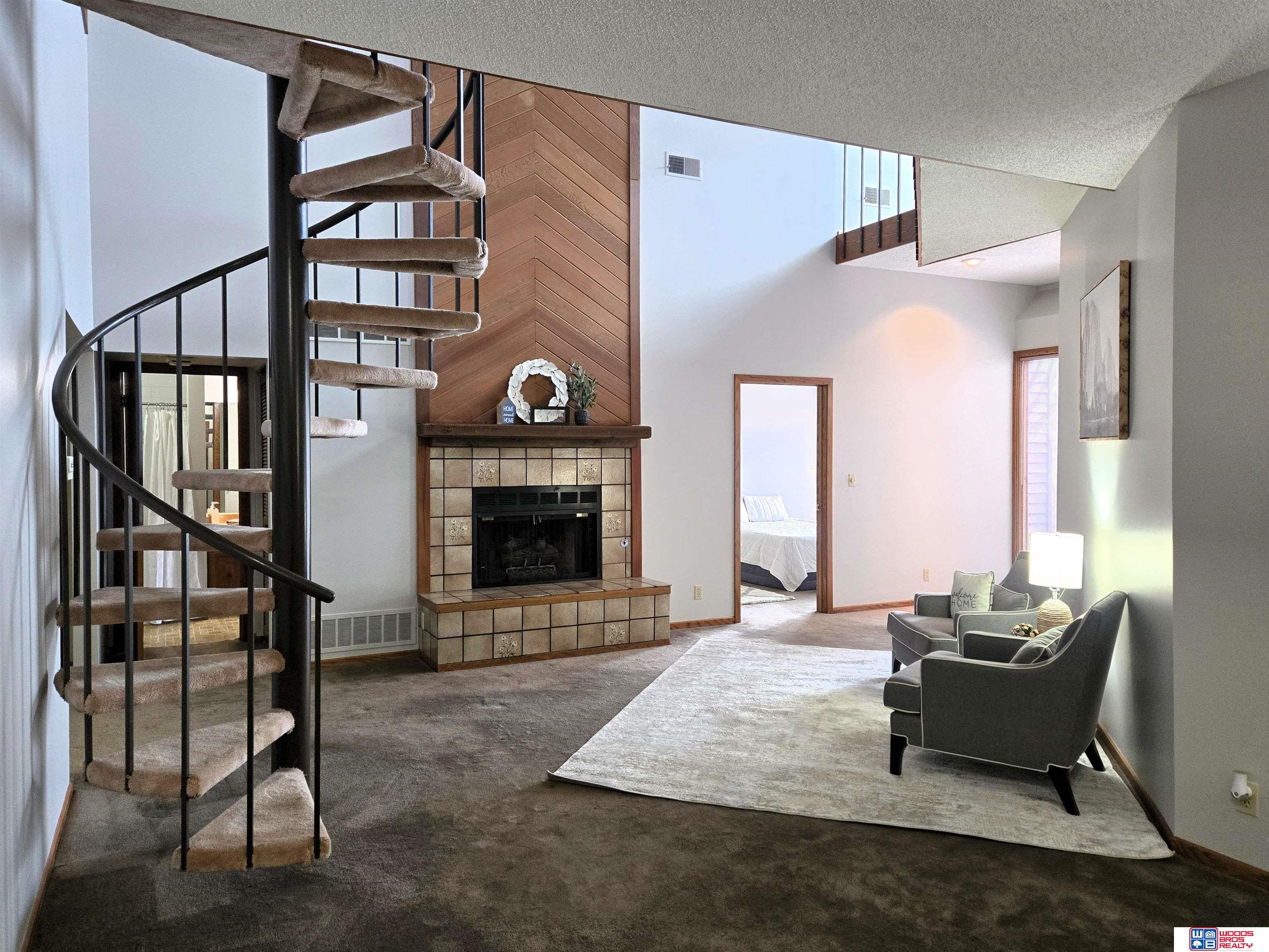 1300 G Street # 305E