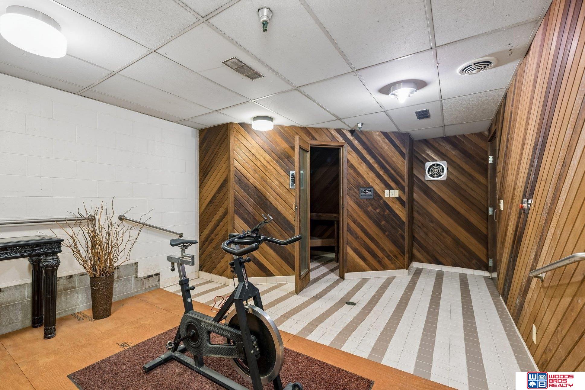 1300 G Street # 305E