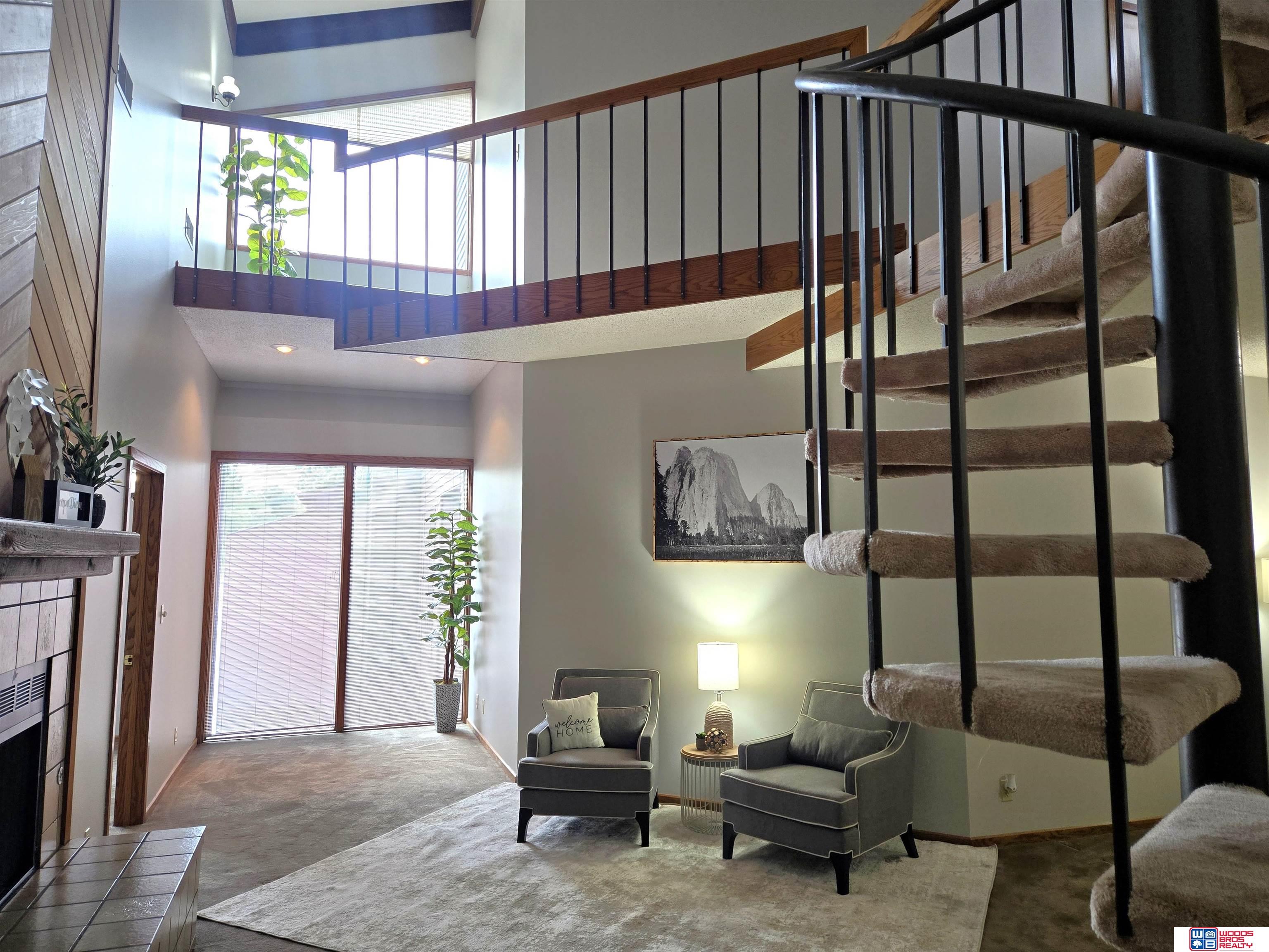 1300 G Street # 305E