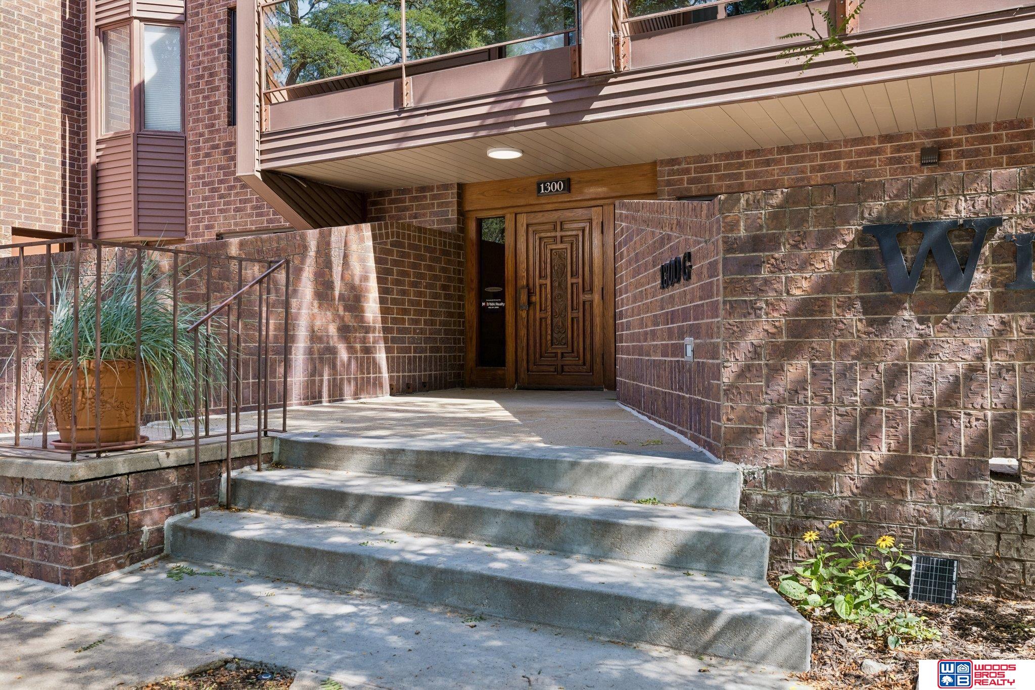 1300 G Street # 305E
