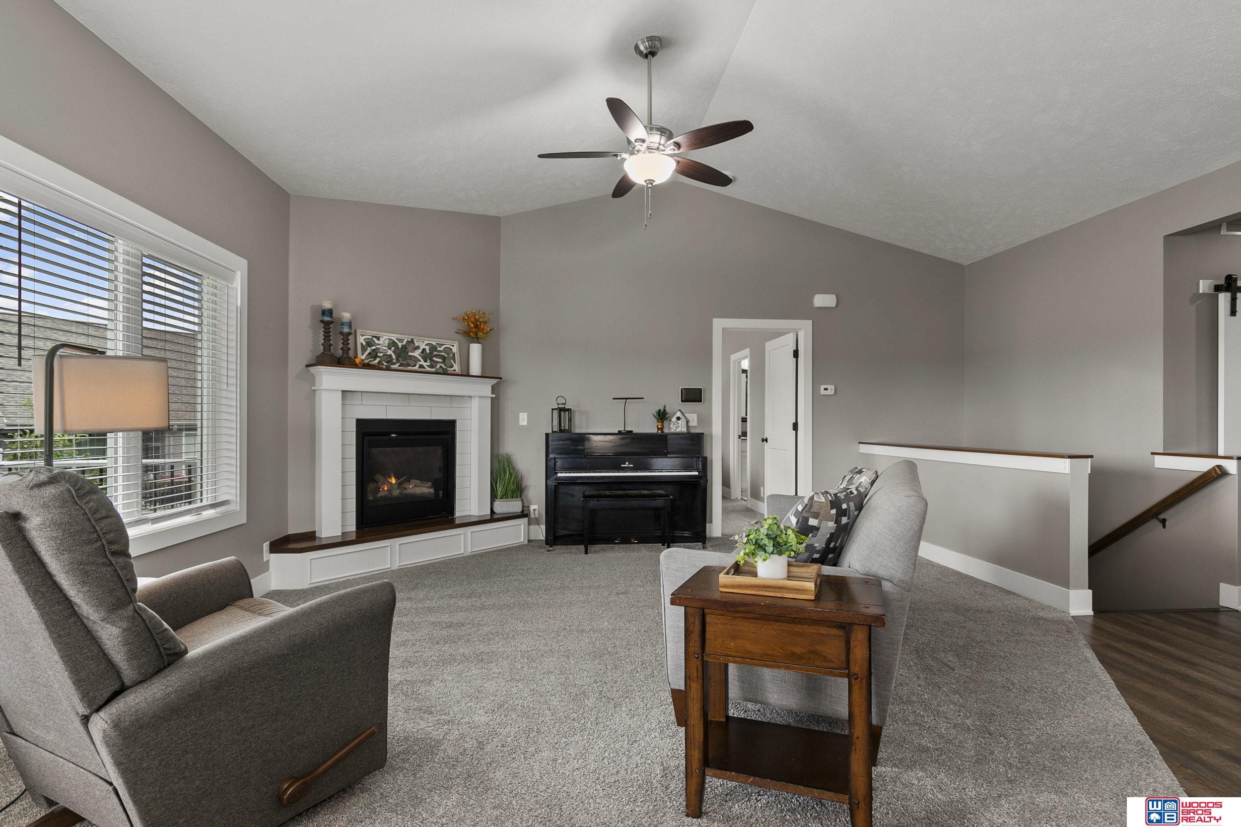 3109 N 93rd Court