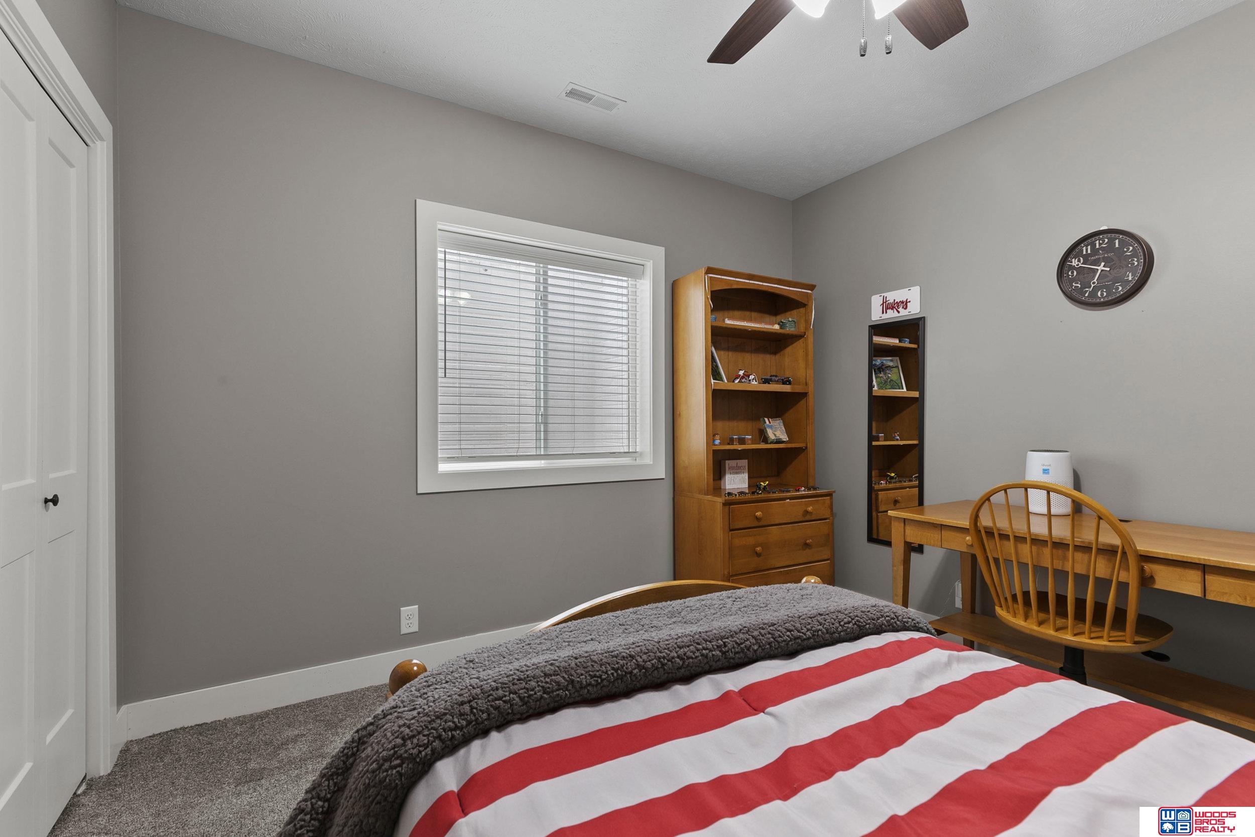 3109 N 93rd Court