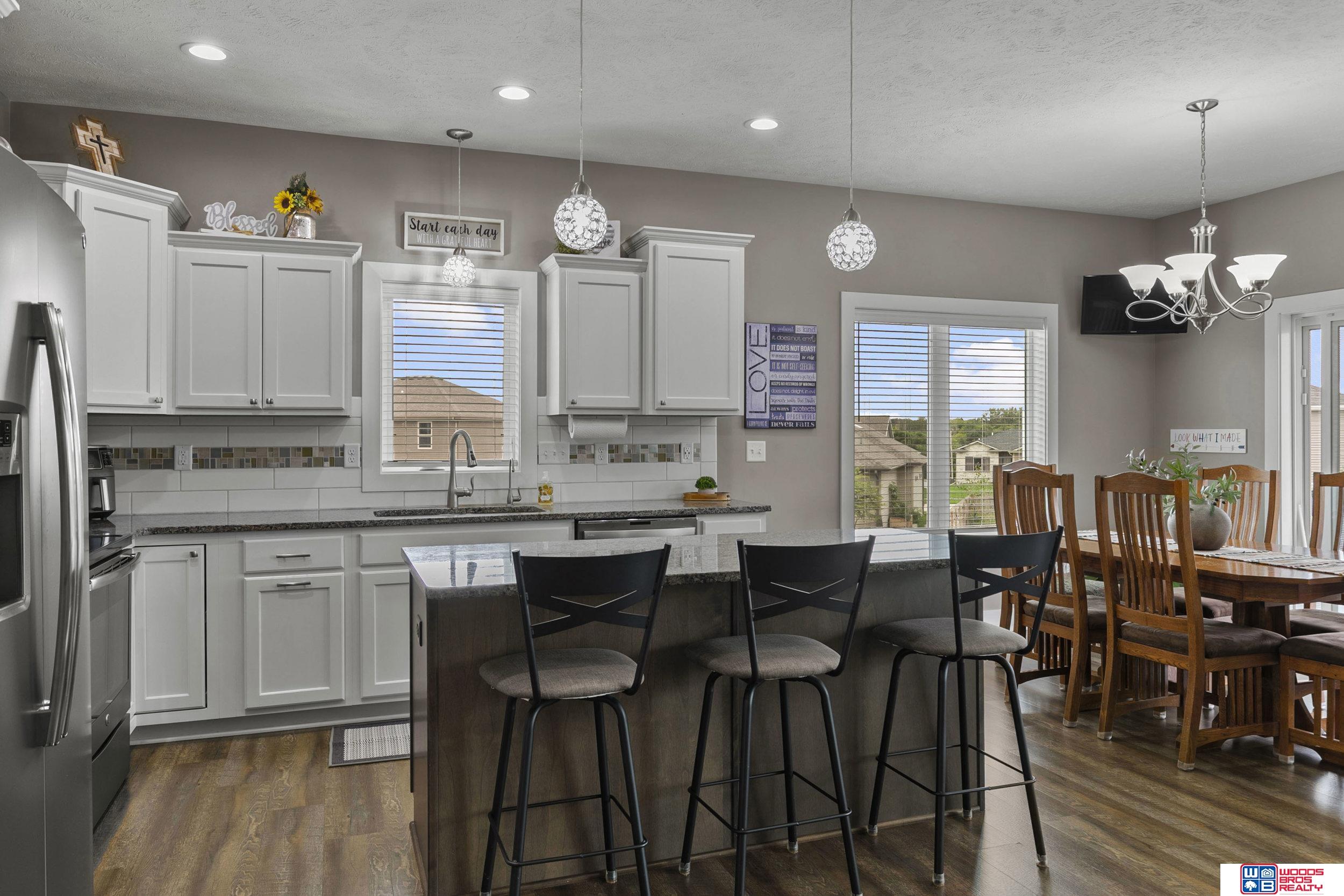 3109 N 93rd Court