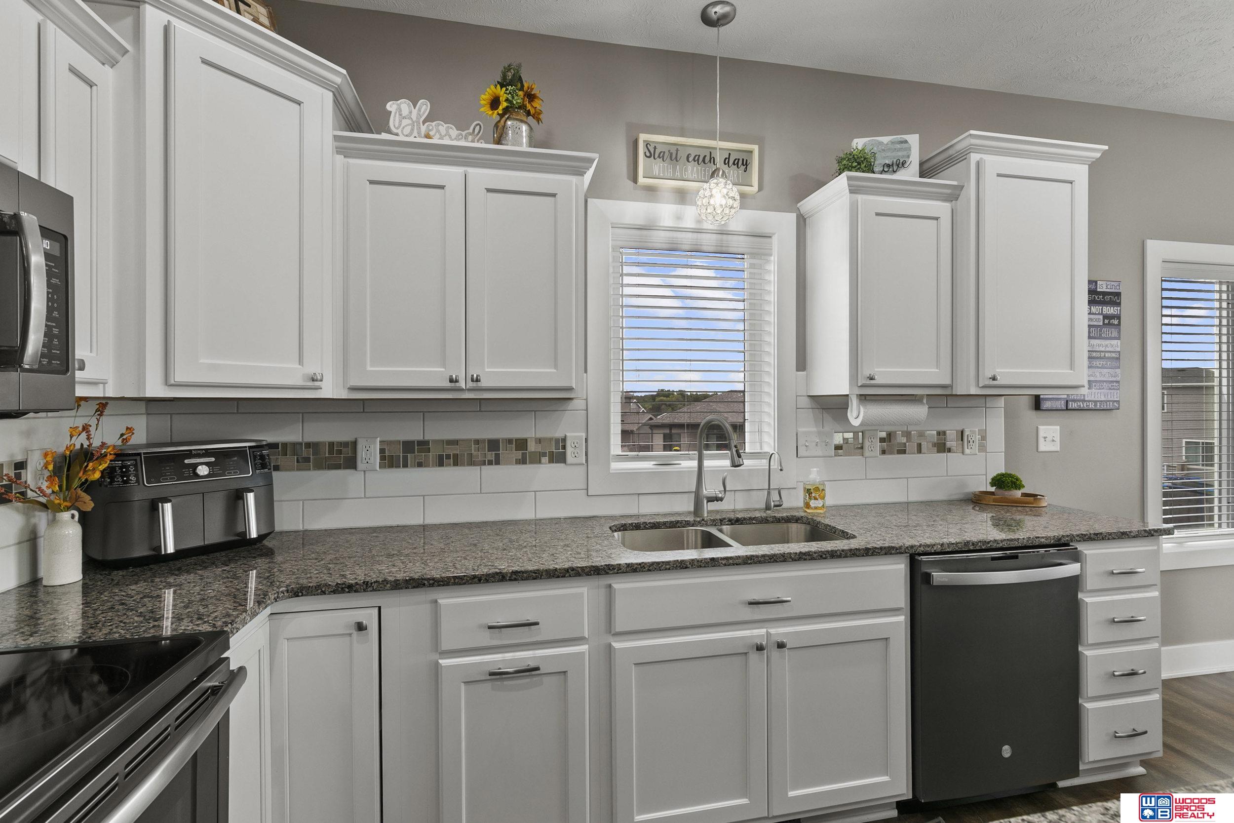 3109 N 93rd Court