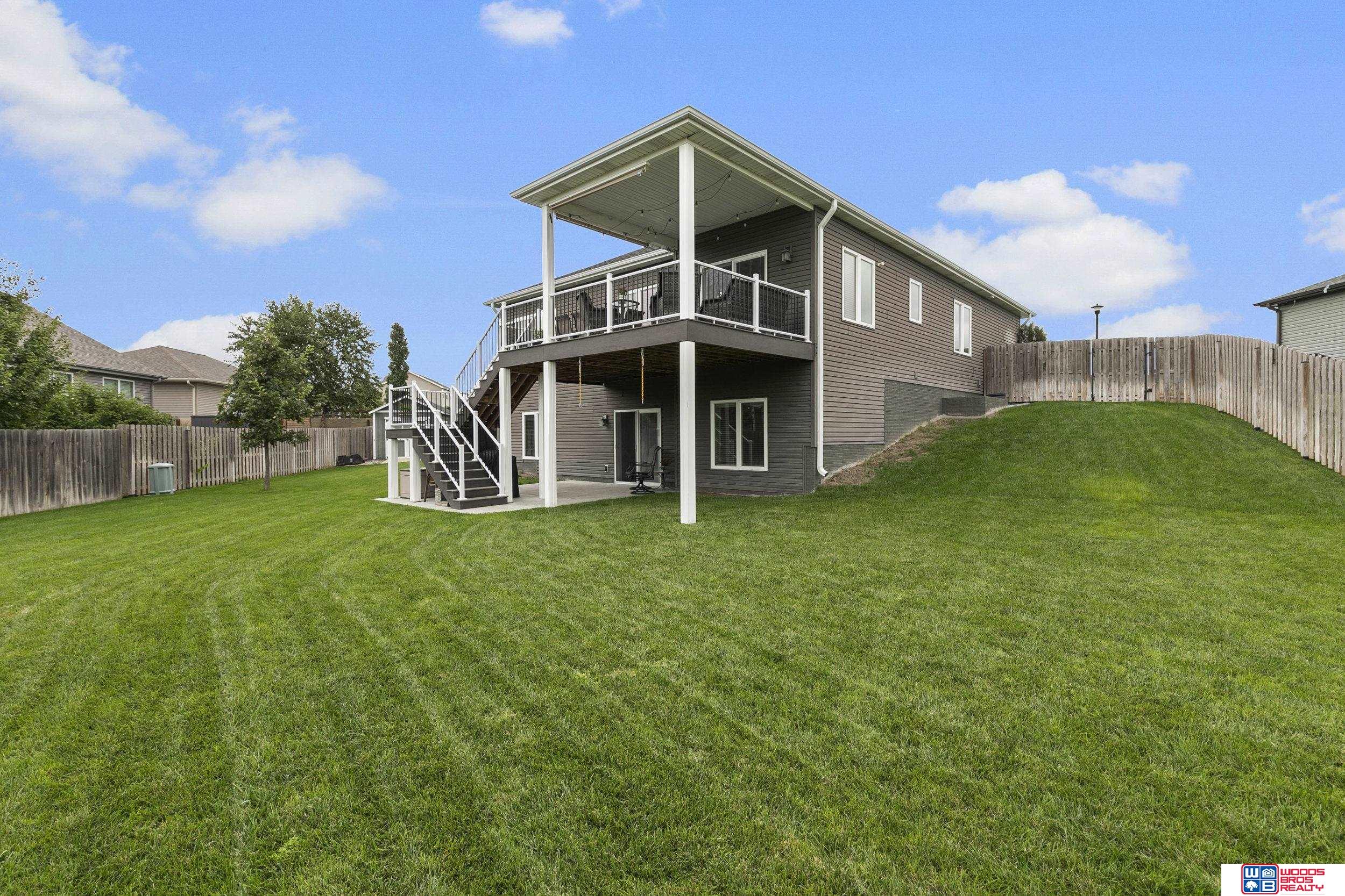 3109 N 93rd Court