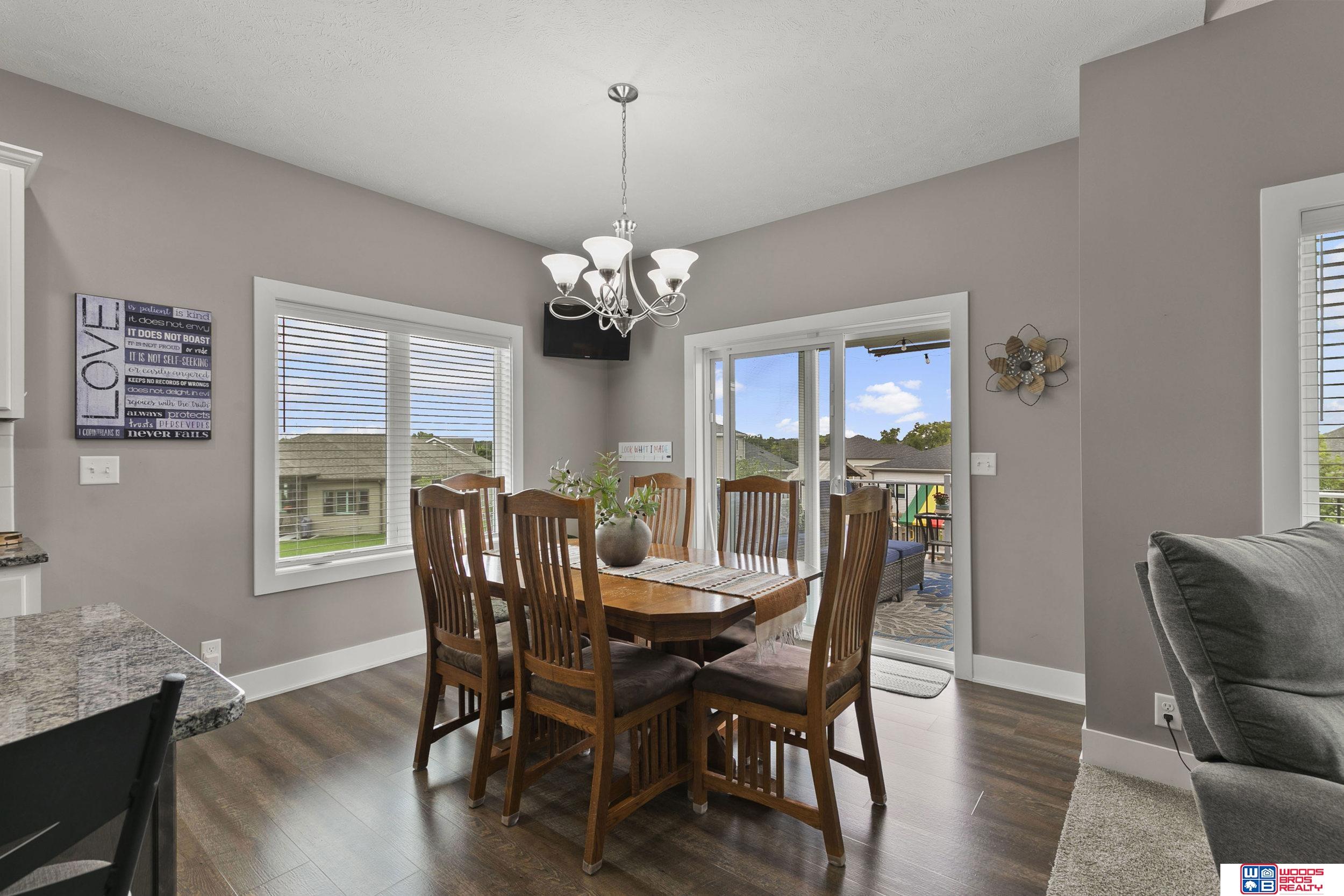 3109 N 93rd Court