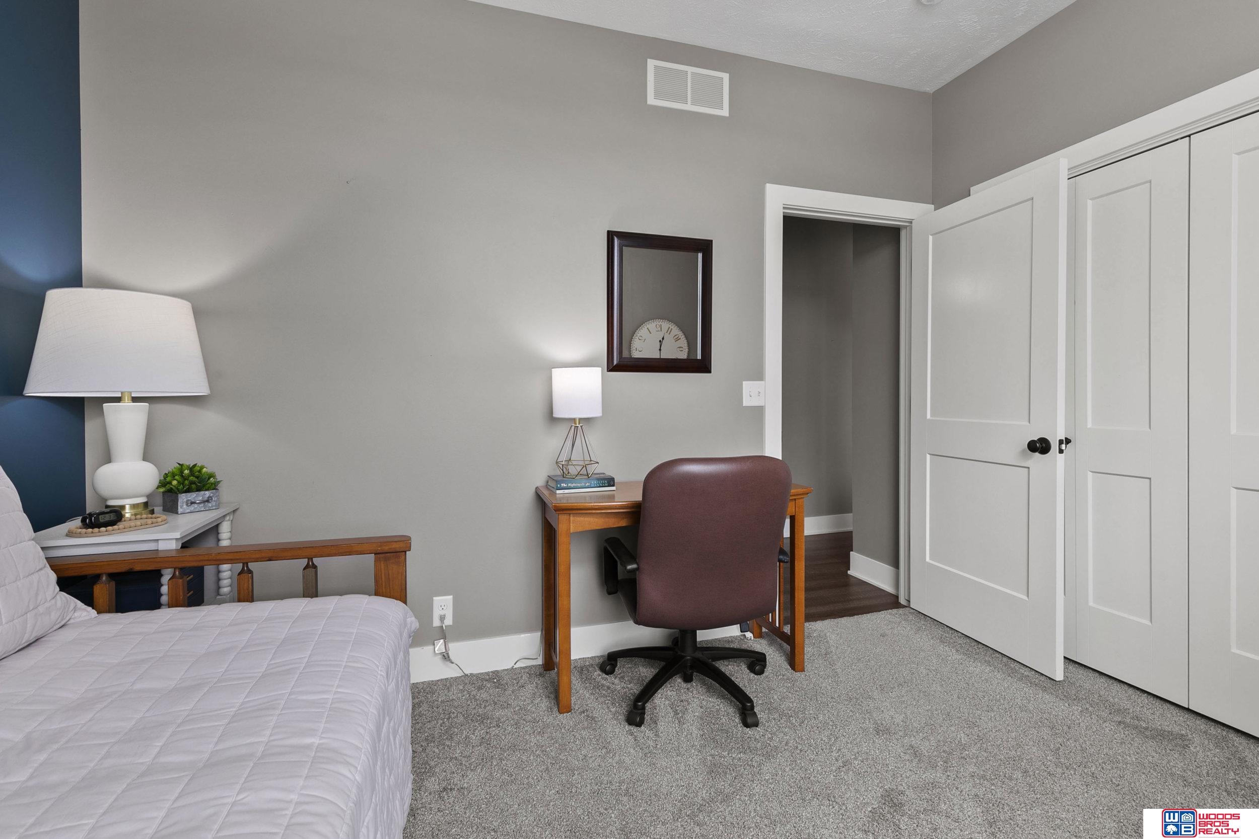 3109 N 93rd Court
