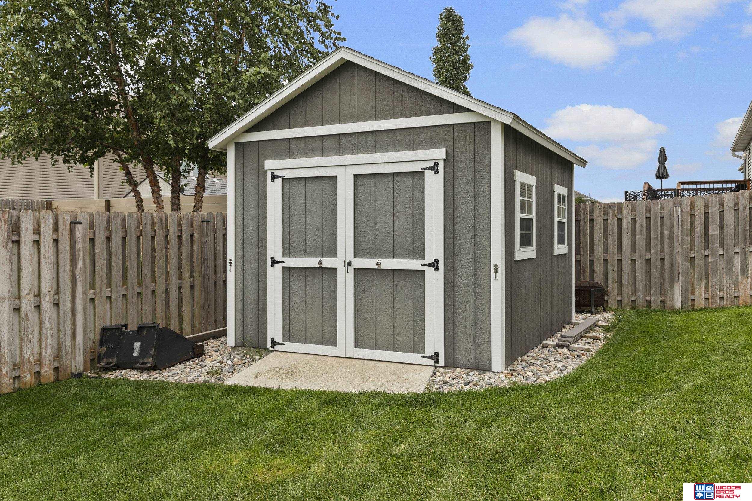 3109 N 93rd Court