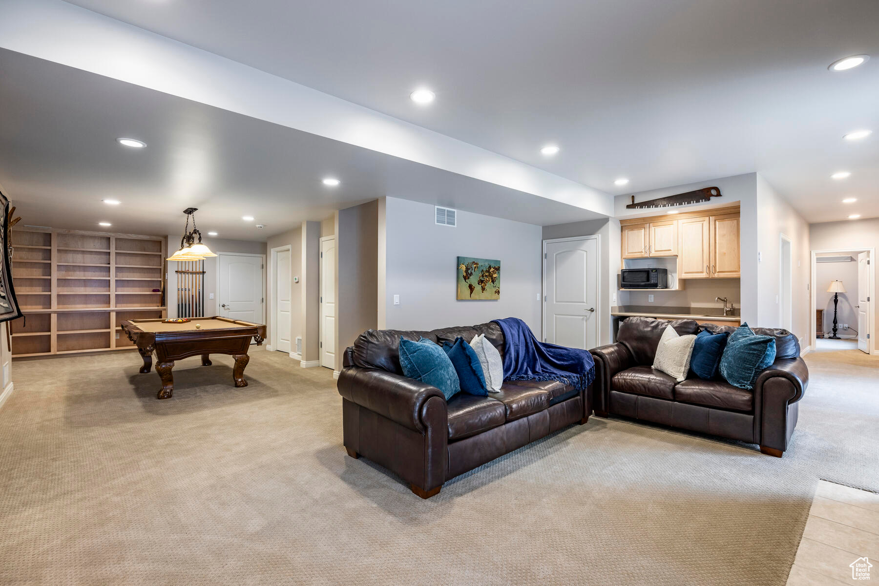 5010 E TRAILS END WAY
