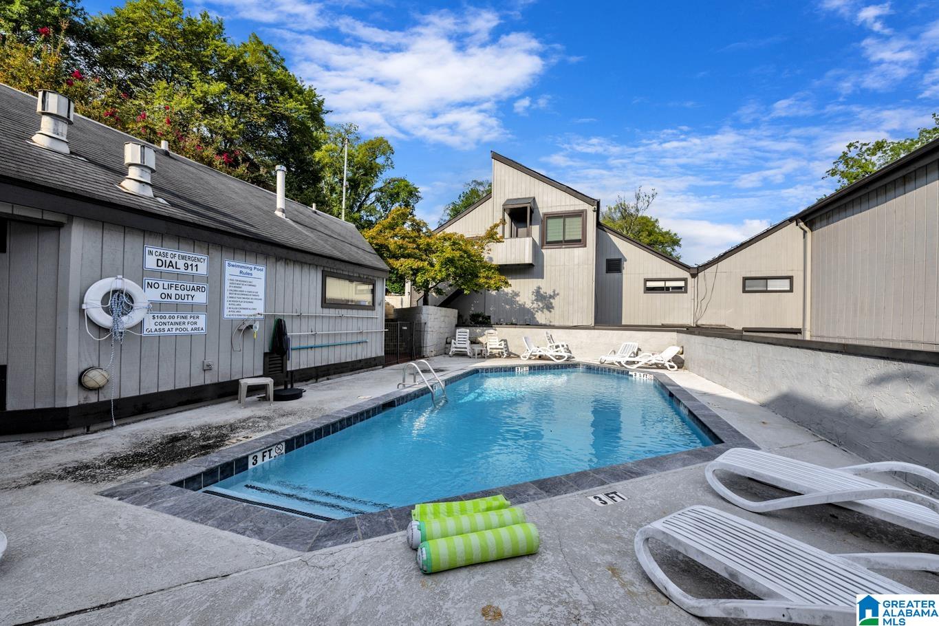 3350 ALTAMONT ROAD S Unit: b17