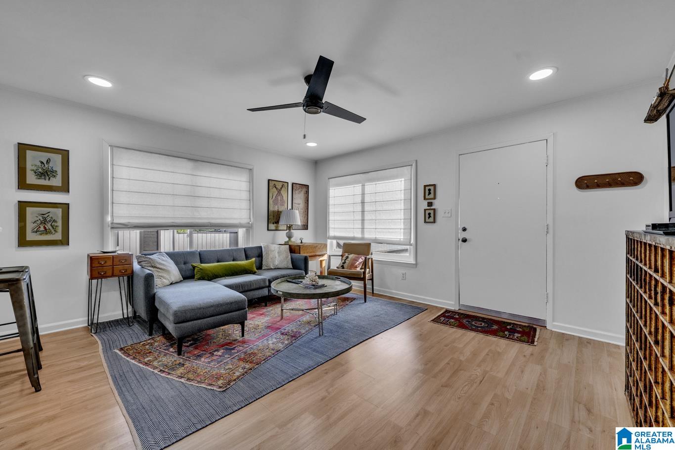 3350 ALTAMONT ROAD S Unit: b17